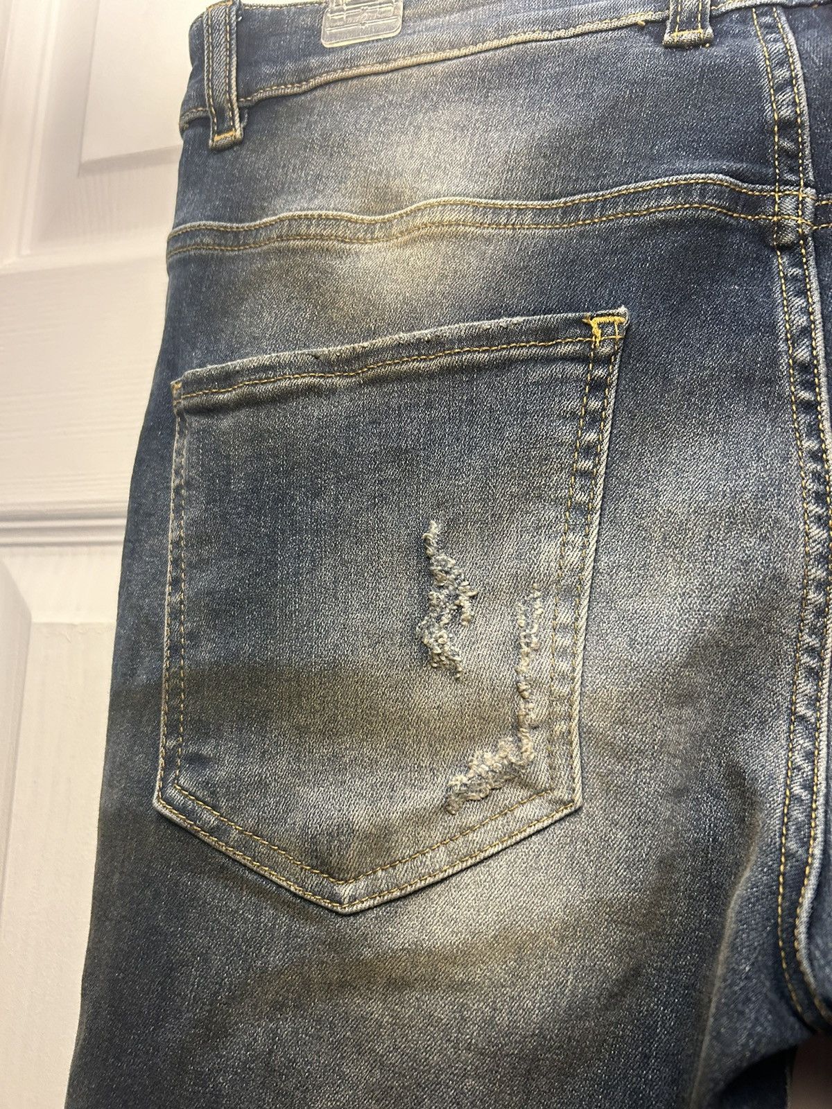 Other “RH45” Blue distressed skinny jeans with snake skin accents Size US 32 / EU 48 - 3 Thumbnail