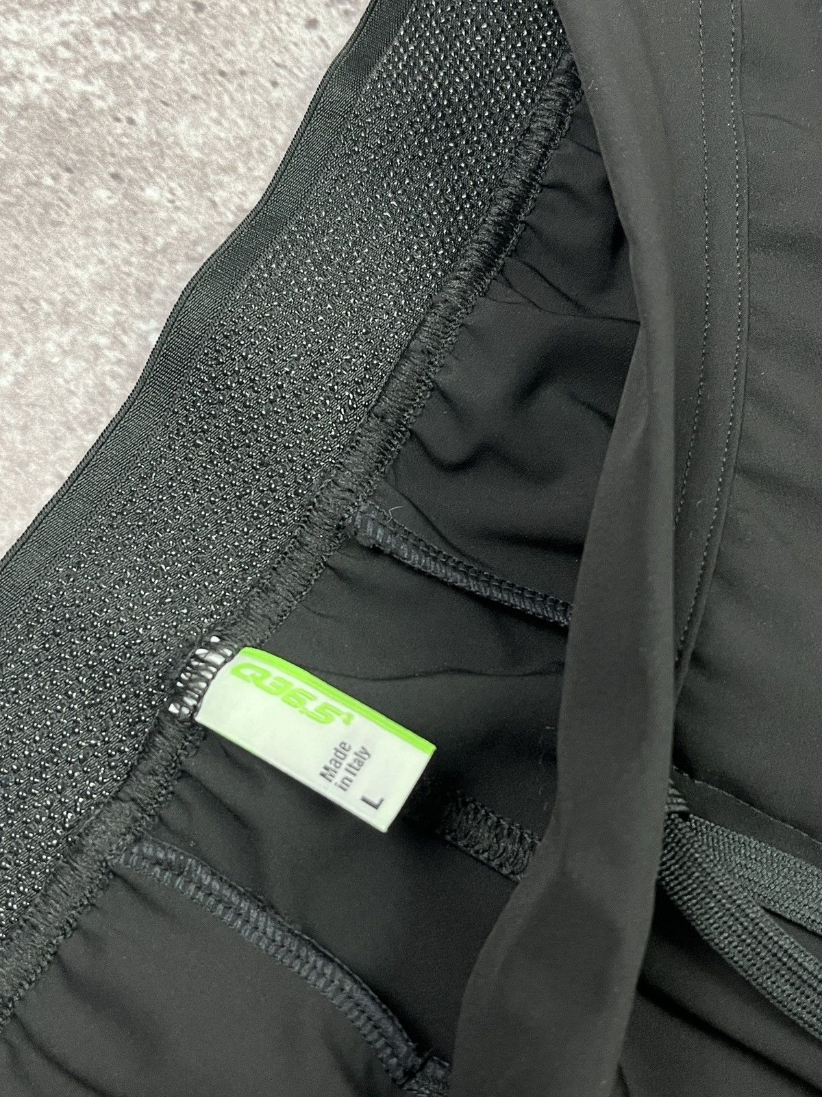 Other Q36.5 Pro Cycling Team Technical Shorts Black 🇮🇹 Activewear Size US 34 / EU 50 - 8 Thumbnail