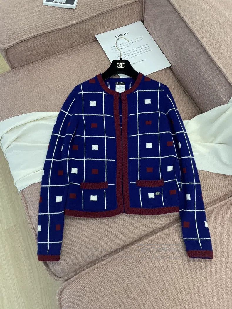 Chanel Chanel Blue plaid stitching knitted cardigan long sleeves Size XS / US 0-2 / IT 36-38 - 1 Thumbnail