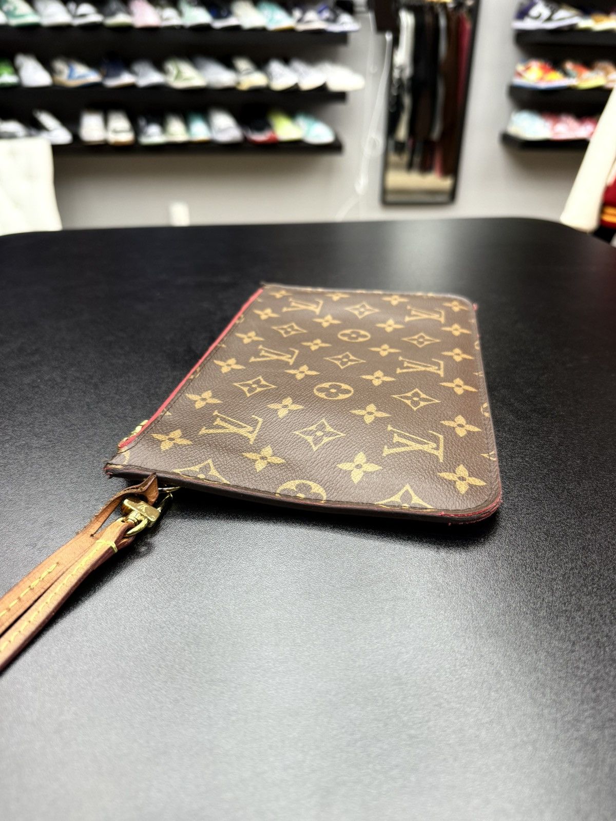 Louis Vuitton Louis Vuitton Neverfull MM Pouch wristlet wallet Size ONE SIZE - 6 Thumbnail