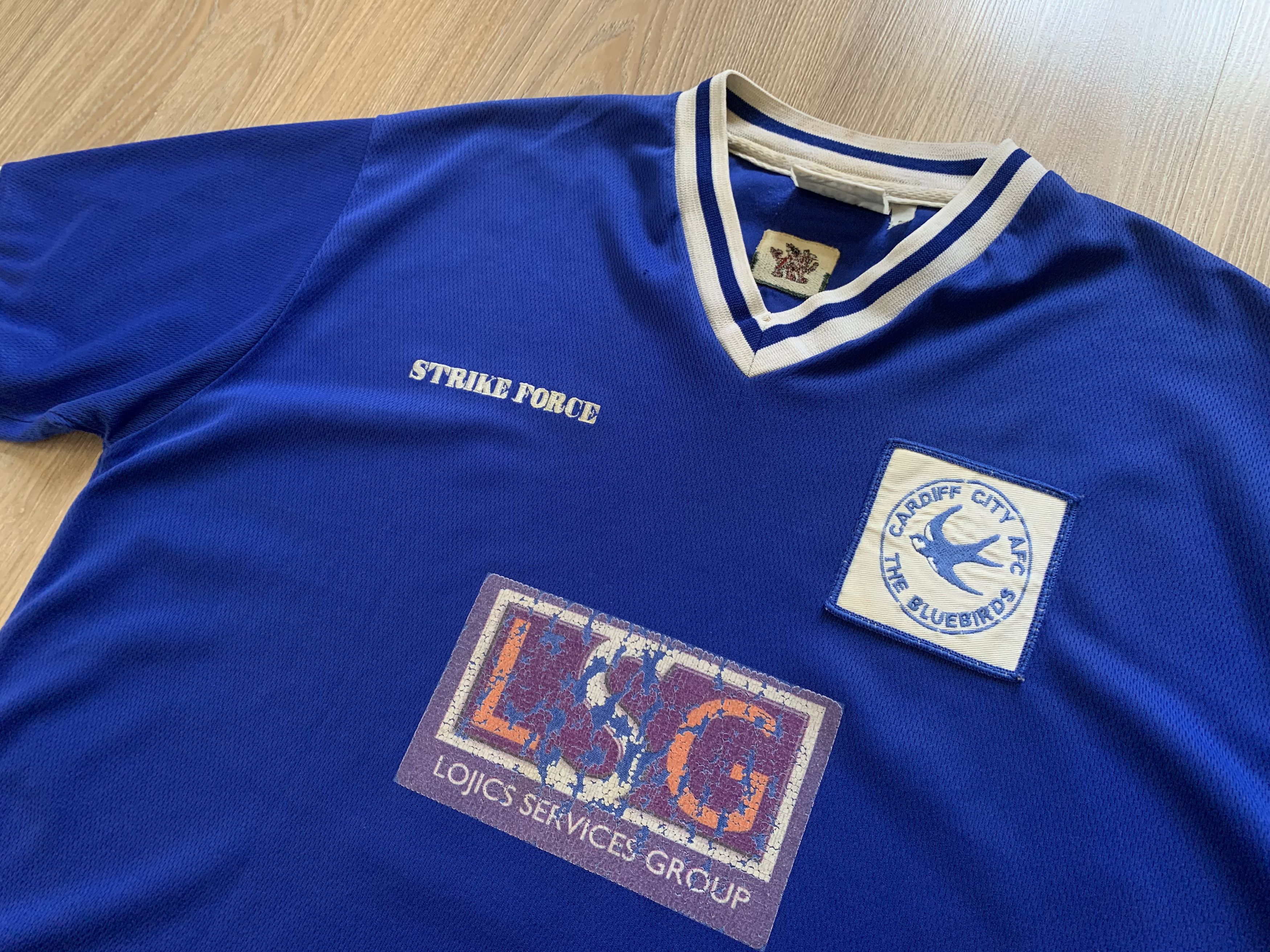 Vintage Vintage Strike Force Cardiff City Football Shirt 2000-2001 Size US XL / EU 56 / 4 - 4 Thumbnail