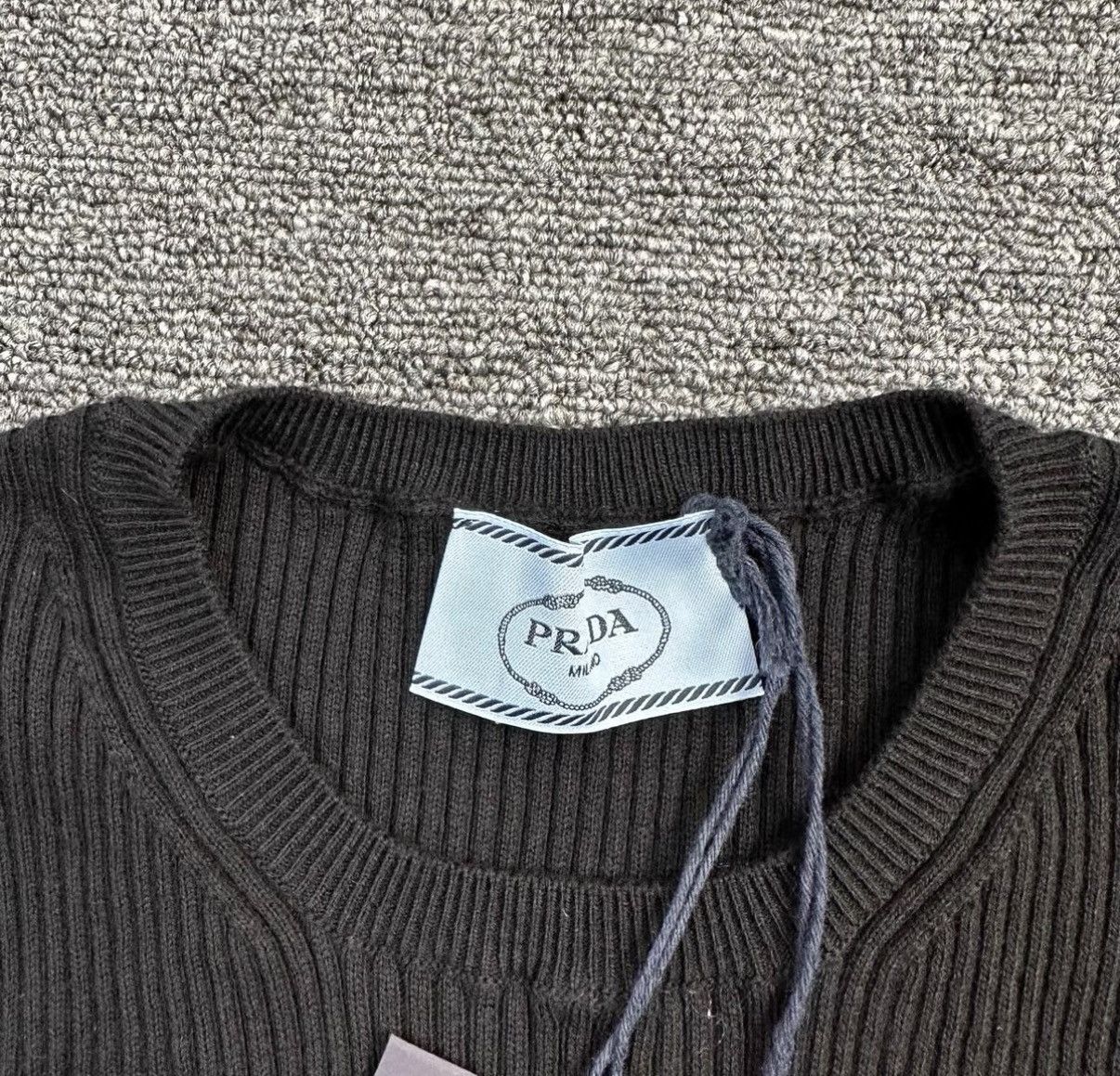 Prada Prada Black Crew Neck Knit Base Layer K12 Size S / US 4 / IT 40 - 3 Thumbnail