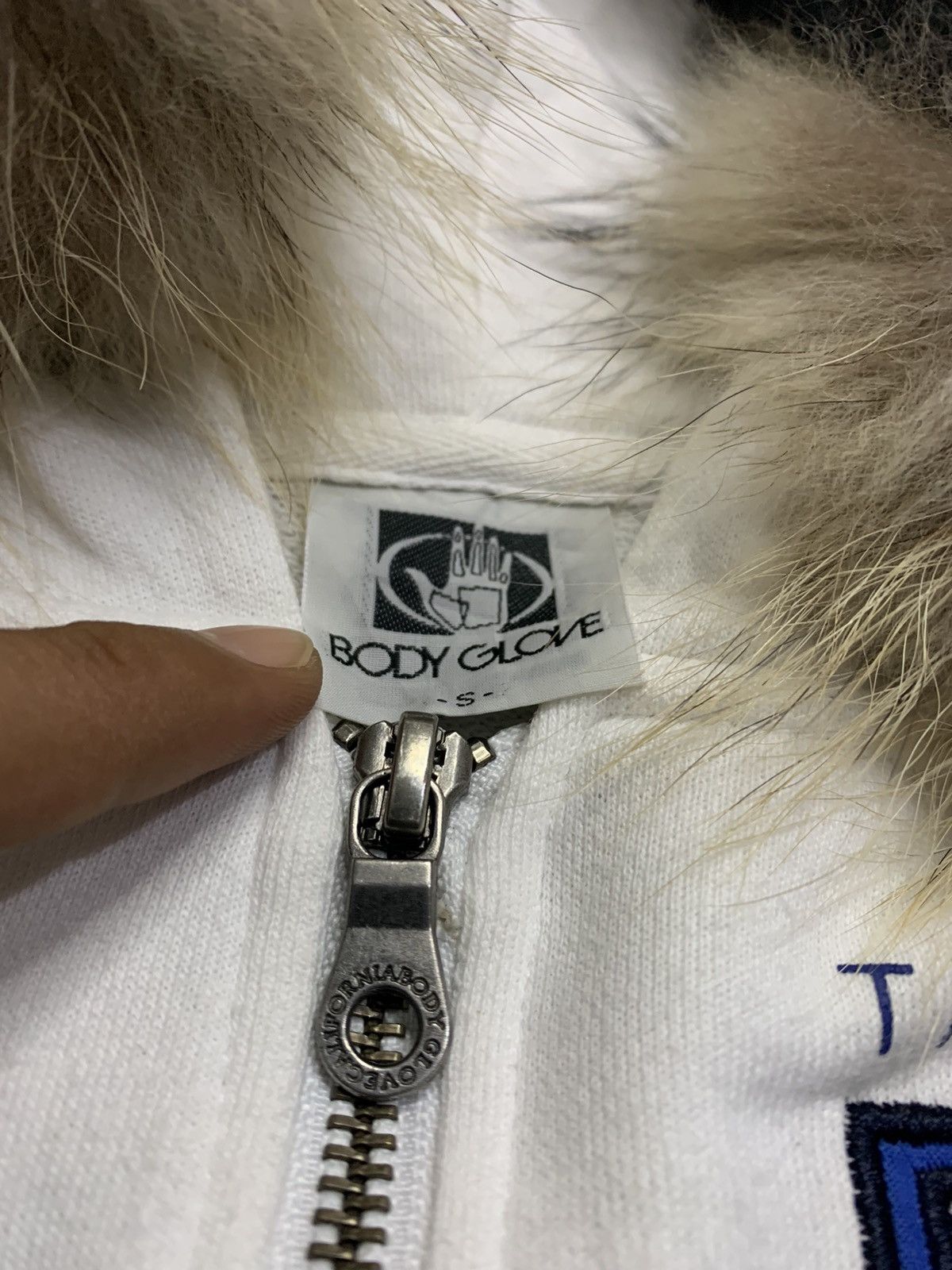 Japanese Brand Vintage Gothic Body Glove White Poem Zip Faux Fur Hoodie Size US S / EU 44-46 / 1 - 2 Thumbnail