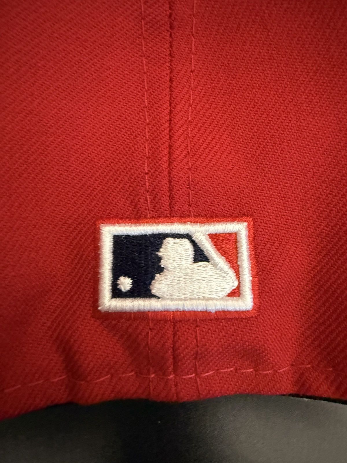 MLB × New Era Cleveland Indians Chief Wahoo Side Patch 7 1/2 Fitted Hat Size ONE SIZE - 4 Thumbnail