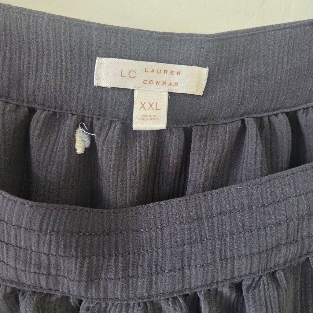 Lauren Conrad Lauren Conrad Blouse Blue W/Hearts Long Sleeve XXL Flowy Size XXL / US 16-18 / IT 52-54 - 2 Thumbnail