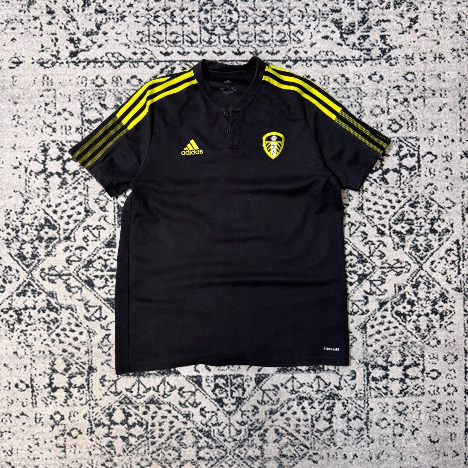 Adidas × Vintage Vintage Adidas Black Polyester Jersey T-Shirt Size L Spelout Size US L / EU 52-54 / 3 - 1 Thumbnail