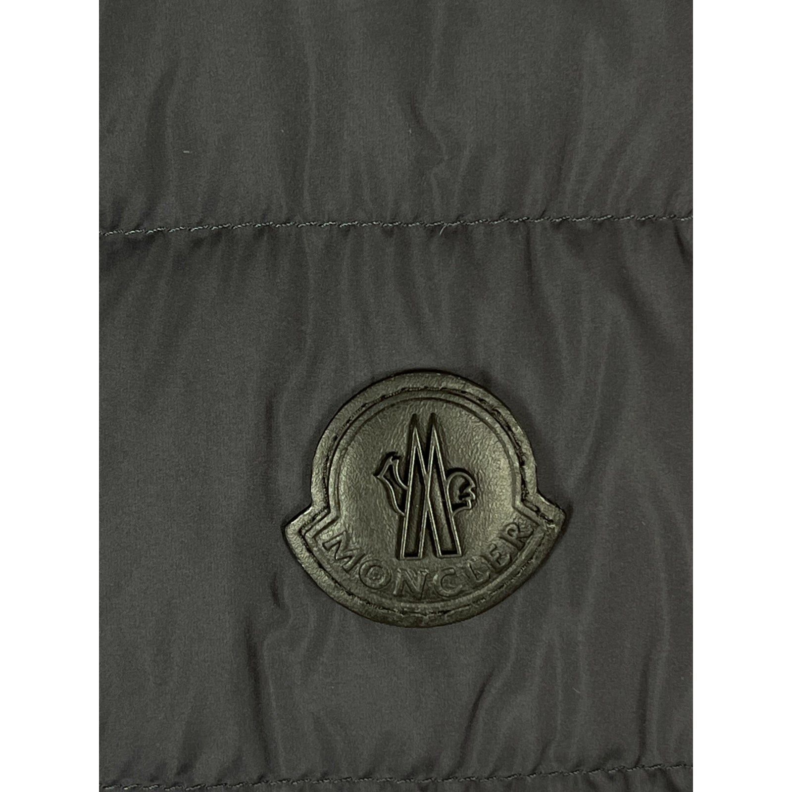 Moncler Moncler down vest puffer chest logo France designer rare Size US L / EU 52-54 / 3 - 4 Thumbnail