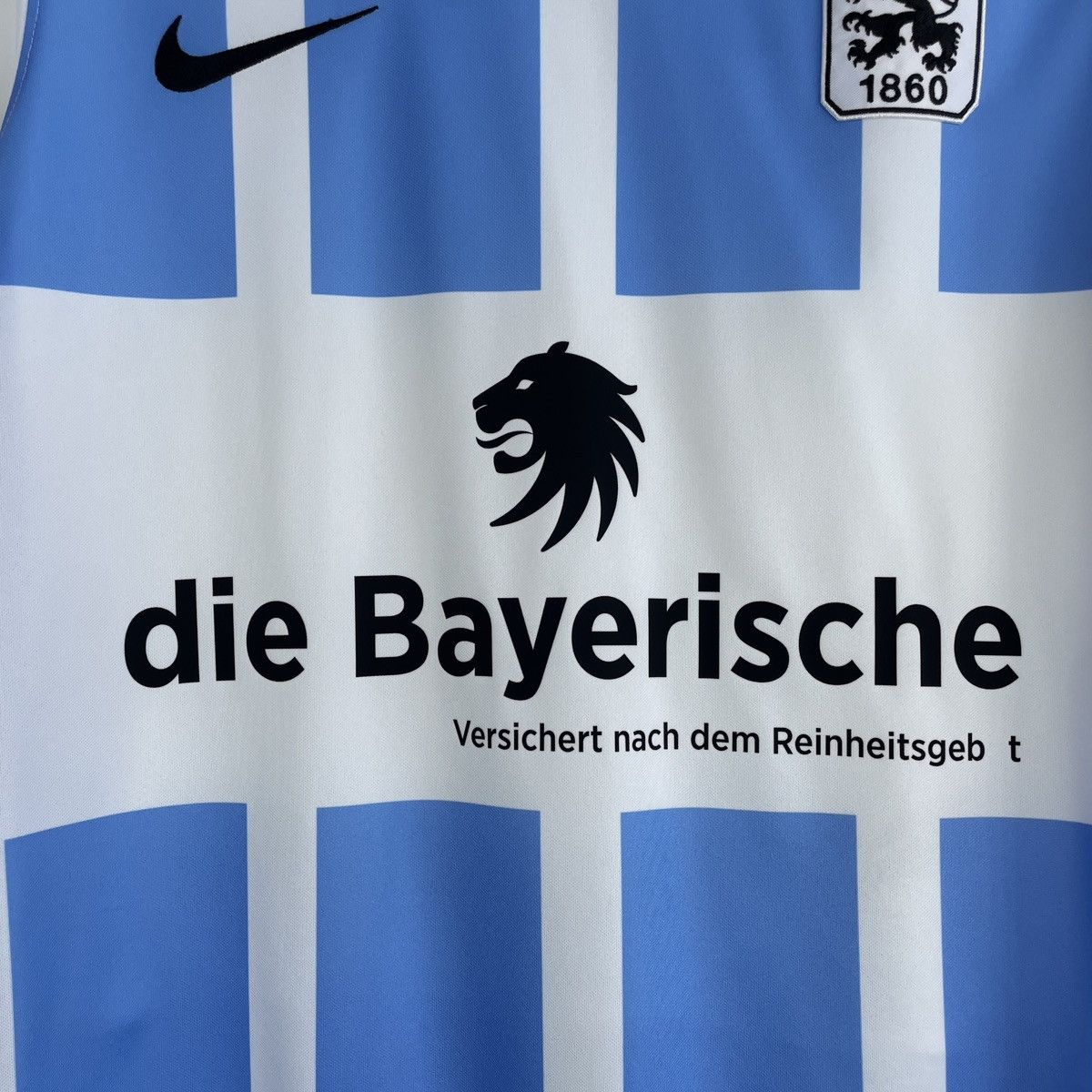 Nike TSV 1860 Munich Home Nike Jersey Shirt 2021/2022 size S Size US S / EU 44-46 / 1 - 2 Thumbnail