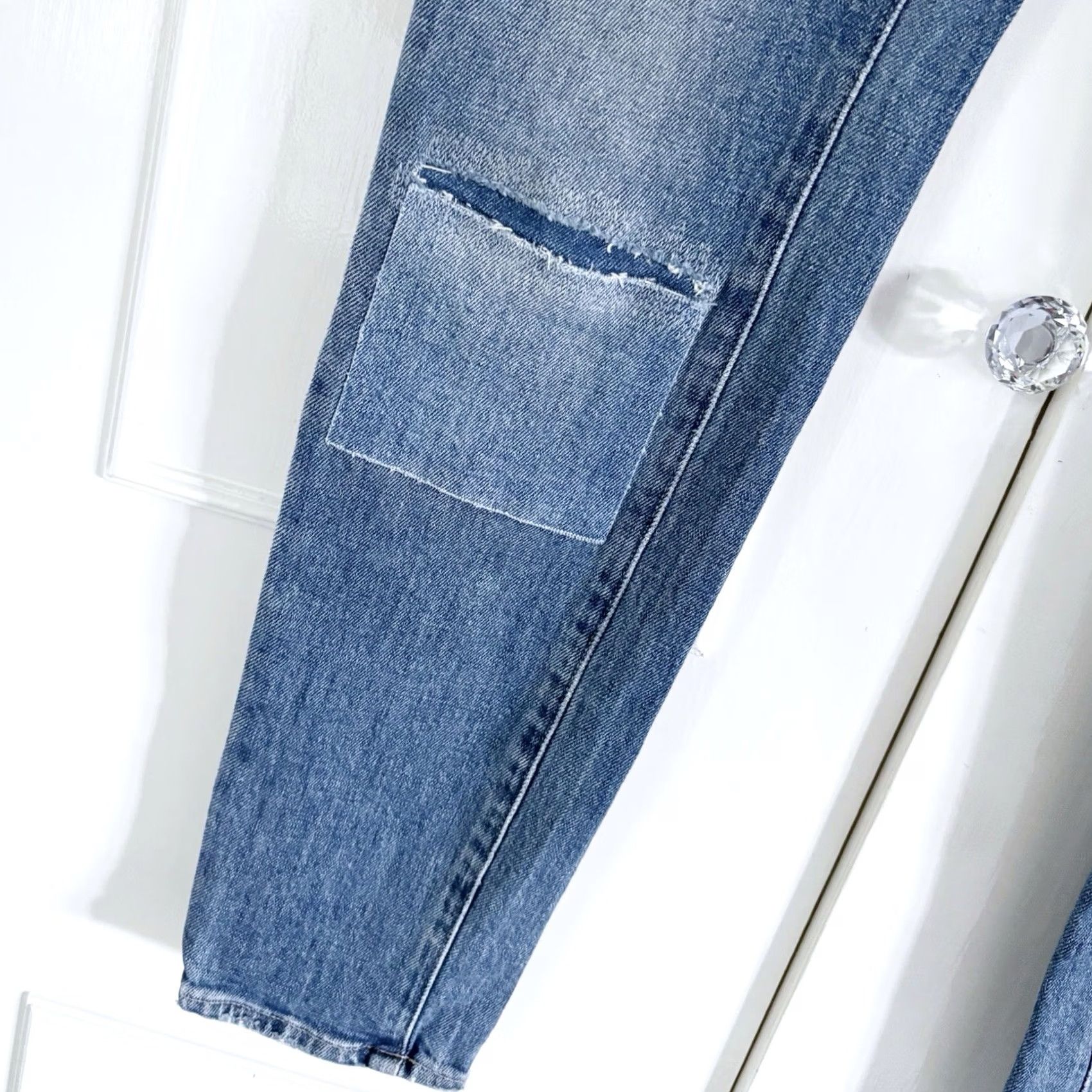 7 For All Mankind 7 For All Mankind Blue Distressed Jeans - W24/L31 Womens Size - Italy Denim - Slim Fit Size 42" / US 20 - 3 Thumbnail
