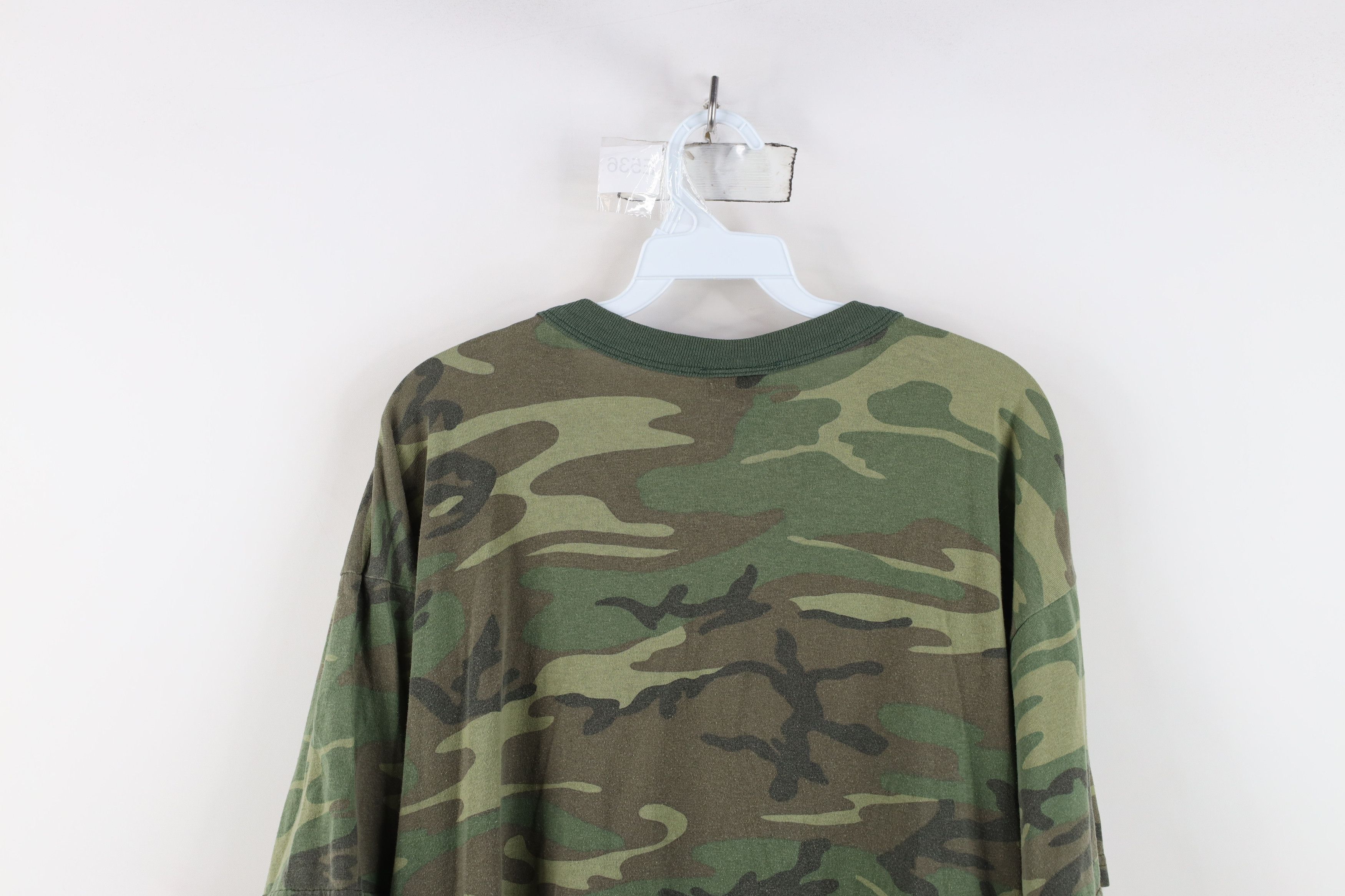 Vintage Vintage 90s Cedar Point Amusement Park Camouflage T-Shirt Size US XL / EU 56 / 4 - 11 Thumbnail