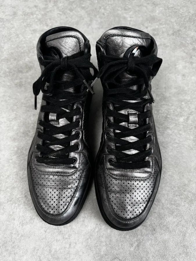 Gucci Gucci Silver Perforated Leather High-Top Sneakers Size US 8.5 / IT 38.5 - 2 Thumbnail