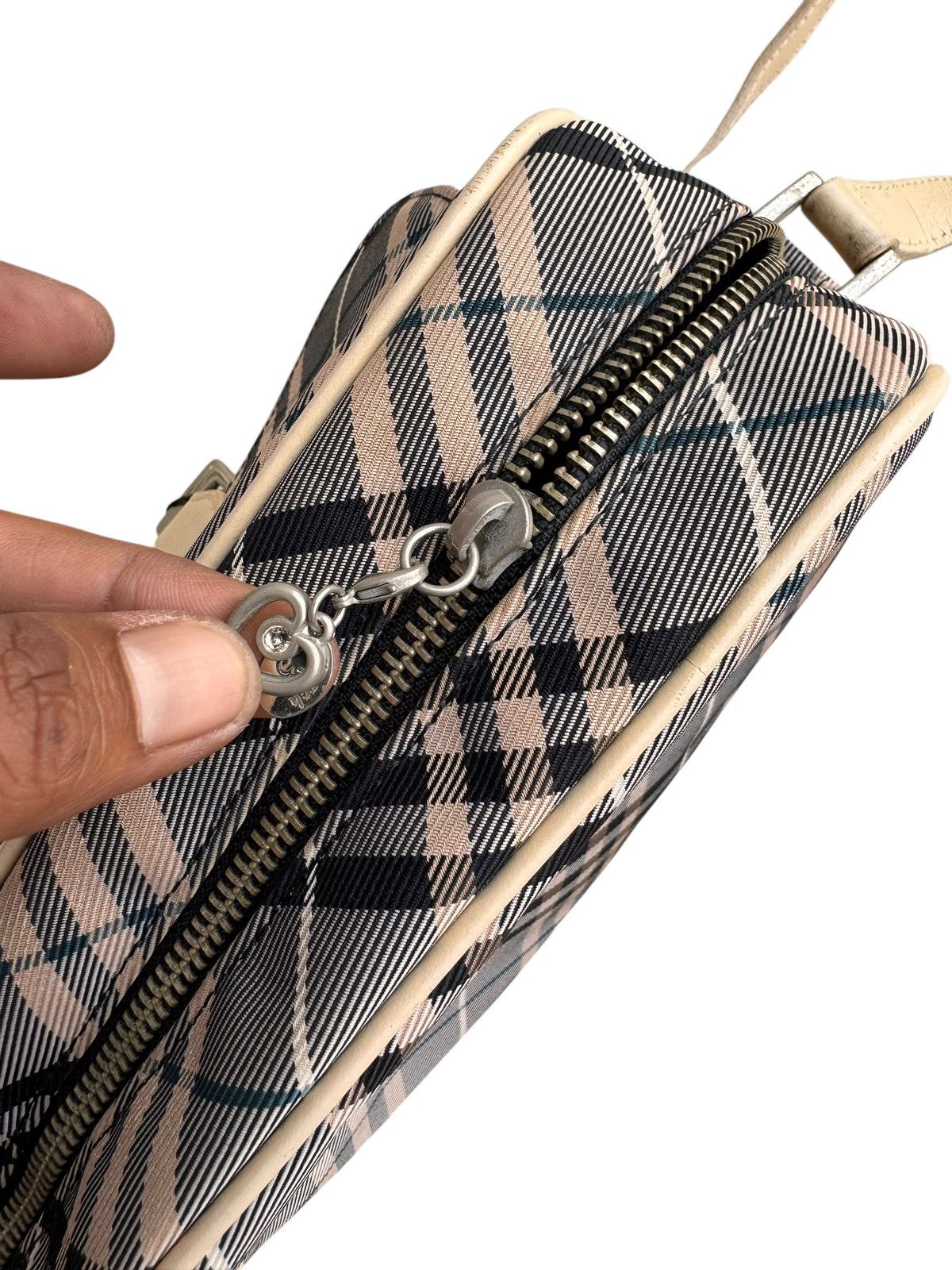 Burberry × Designer Burberry London Blue Label crosbody bag Size ONE SIZE - 9 Thumbnail
