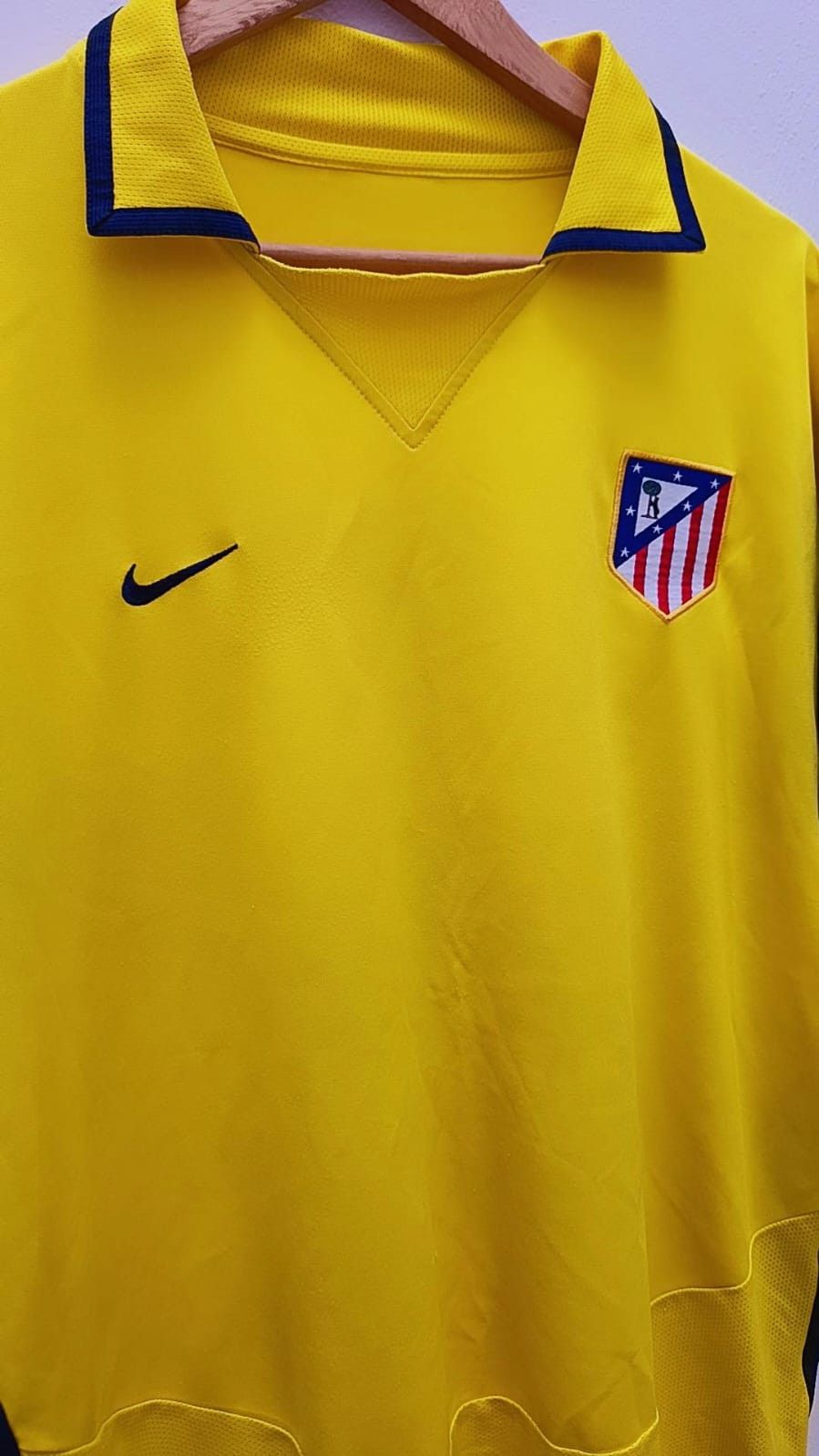 Nike Atlético Madrid Away Jersey 2003/04 – Yellow – Nike – Size L Size US L / EU 52-54 / 3 - 4 Thumbnail