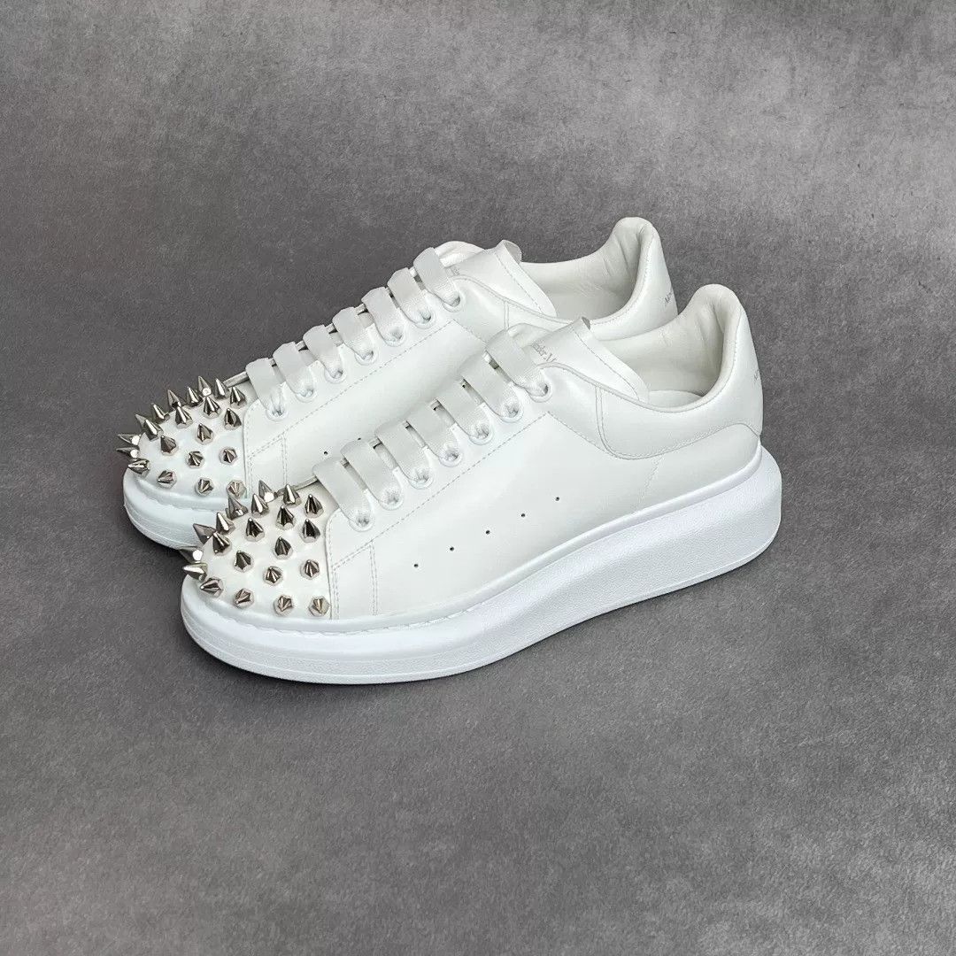 Alexander McQueen Alexander McQueen Casual White Lowtop Sneakers 10 Men Size US 10 / EU 43 - 1 Thumbnail
