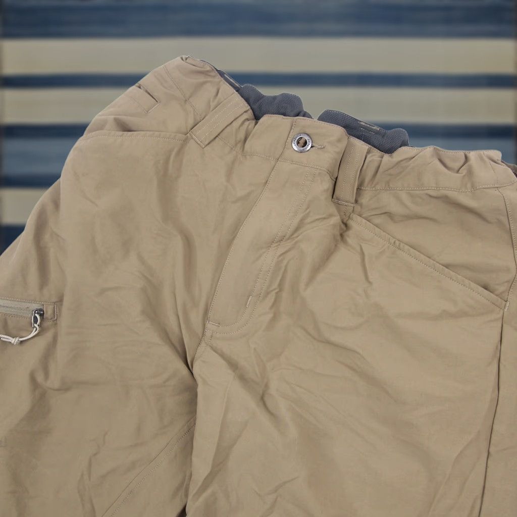 Patagonia VINTAGE Patagonia Adventure Shorts Tan 32 Men Adults 32x22 Tan Regular Adventure Mens Size US 32 / EU 48 - 1 Thumbnail