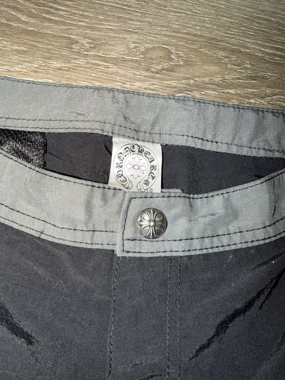 Chrome Hearts Chrome Hearts Patch Cargo Shorts Size US 28 / EU 44 - 10 Thumbnail
