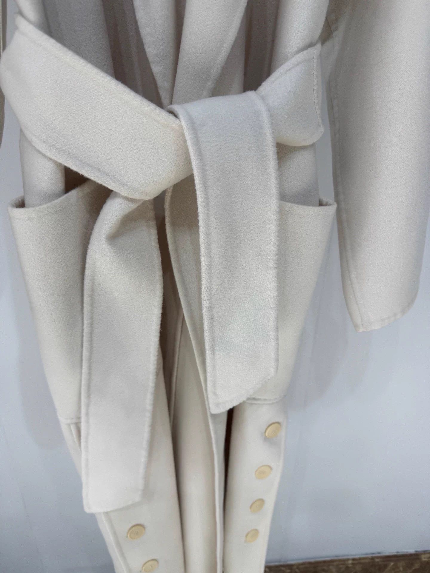 Max Mara Maxmara Cream Button-Detail Wool Coat FR36 98 New Size S / US 4 / IT 40 - 3 Thumbnail