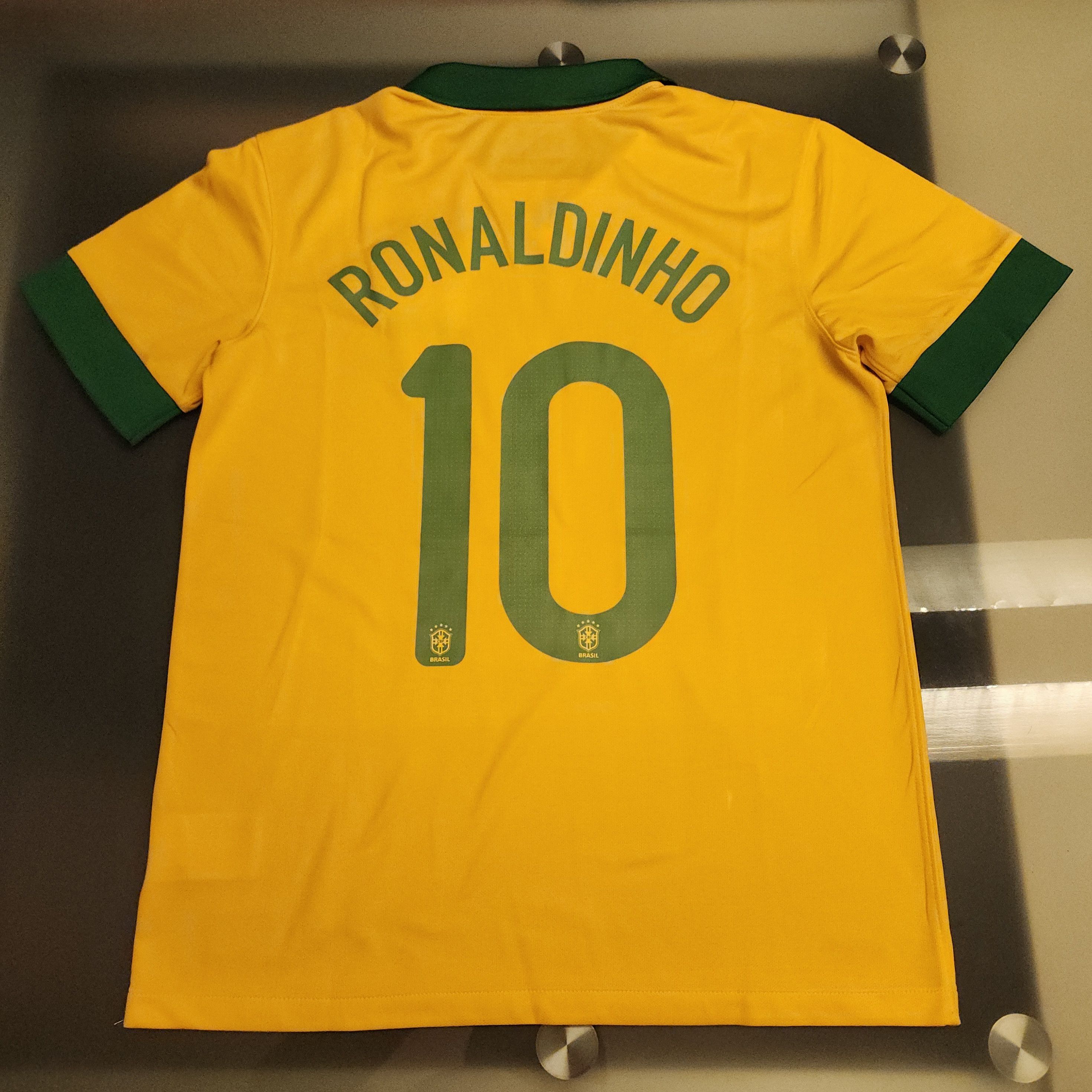 Nike Authentic Brazil RONALDINHO 2013-2014 13/14 Home Jersey Size US M / EU 48-50 / 2 - 1 Thumbnail