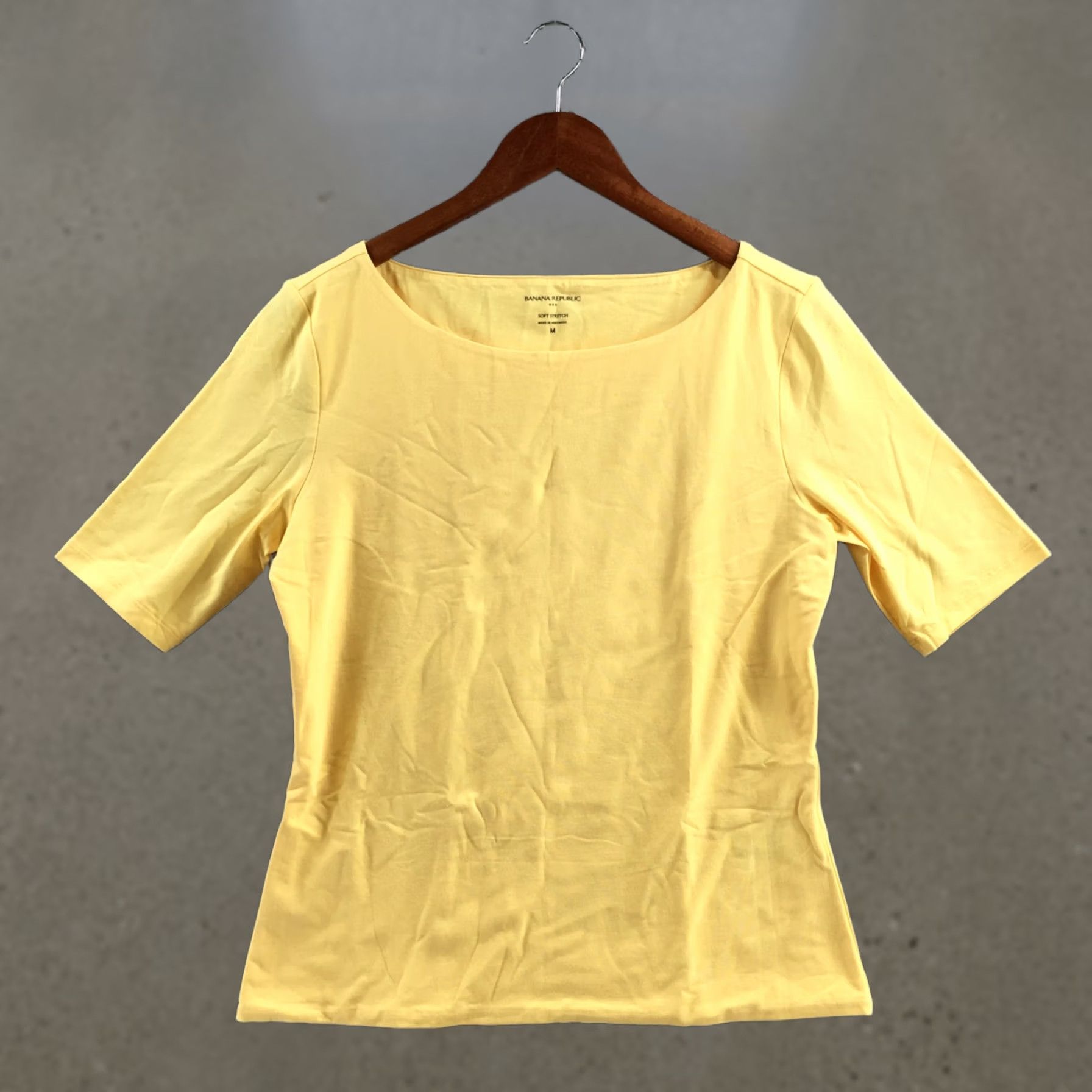 Banana Republic Banana Republic Shirt Womens M Soft Stretch Scoop Neck Yellow Short Sleeve Top Size M / US 6-8 / IT 42-44 - 1 Thumbnail