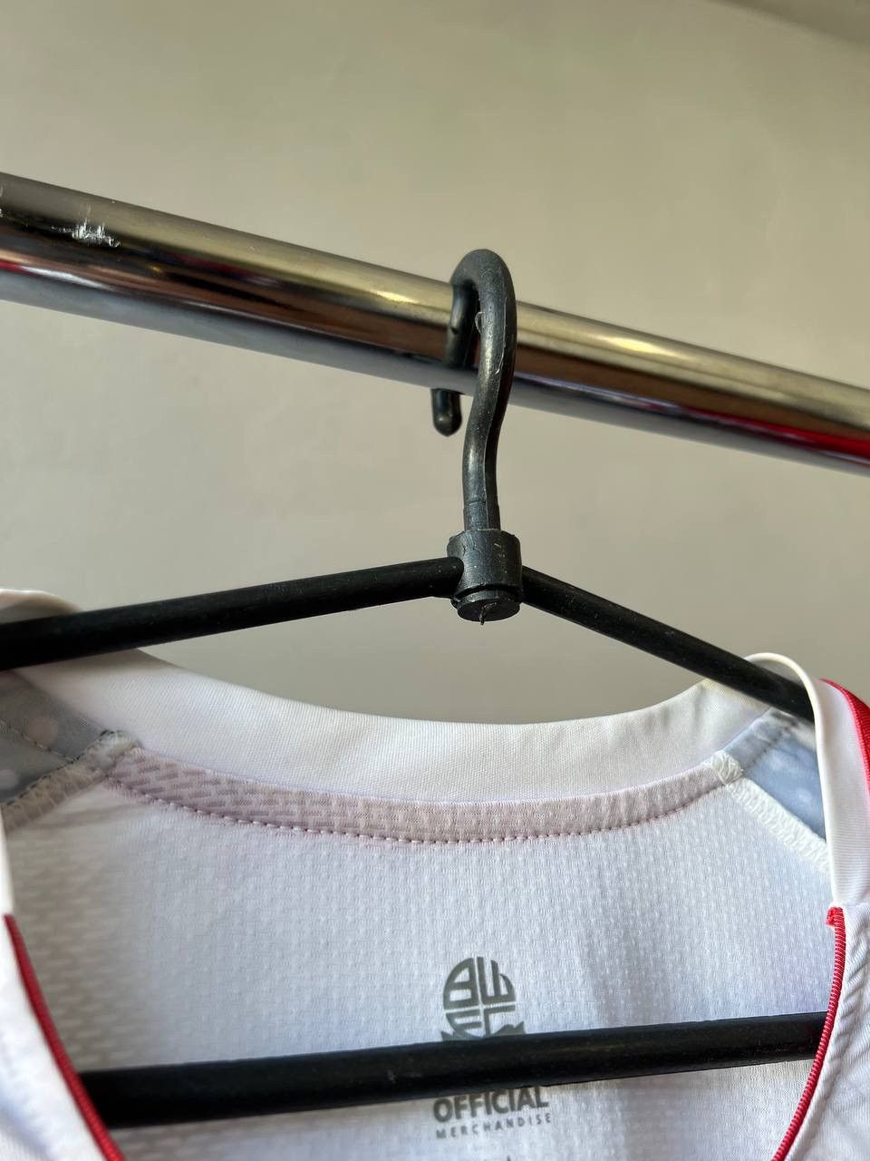 Sports Specialties 2019/20 BOLTON WANDERERS HOME SOCCET JERSEY FOOTBALL SHIRT M Size US M / EU 48-50 / 2 - 6 Thumbnail