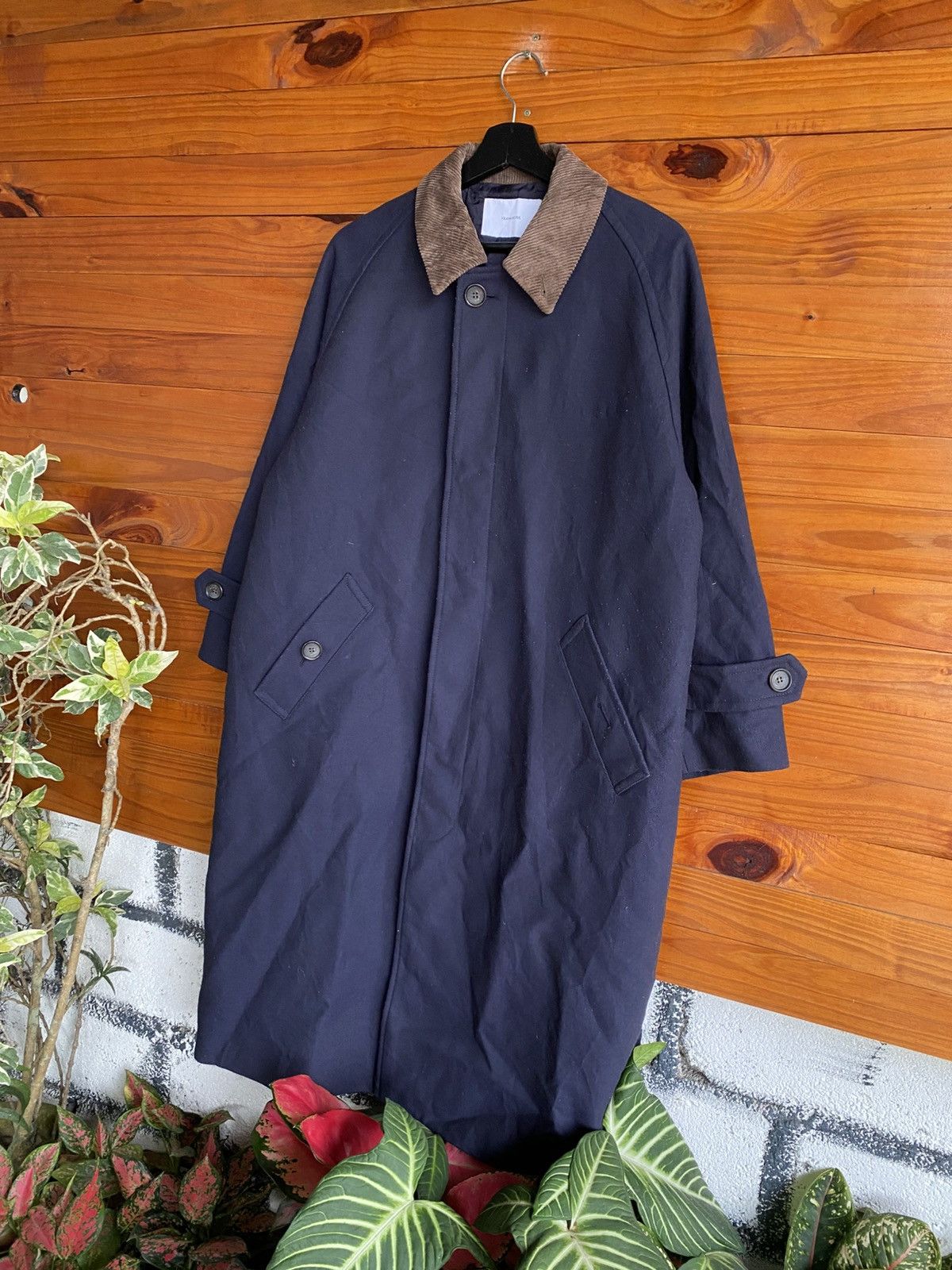 Frame Framework Japan Long Coat Corduroy Collar Navy Wool Blend Size US M / EU 48-50 / 2 - 4 Thumbnail