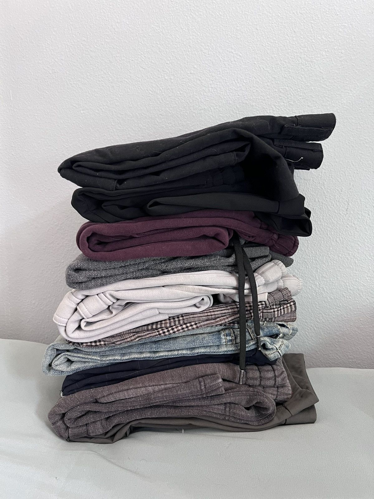 Nike Mens Assorted Pants Bundle! Nike, Zara, Uniqlo, MNML, etc. Size US 30 / EU 46 - 1 Thumbnail