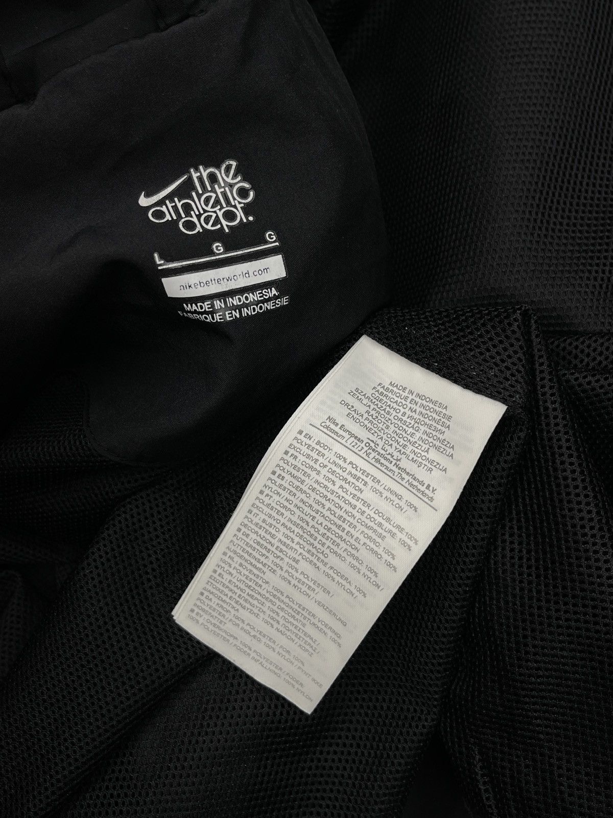 Nike Vintage Nike Athletic Light Jacket Black Drill Y2K ACG TN Size US L / EU 52-54 / 3 - 10 Thumbnail