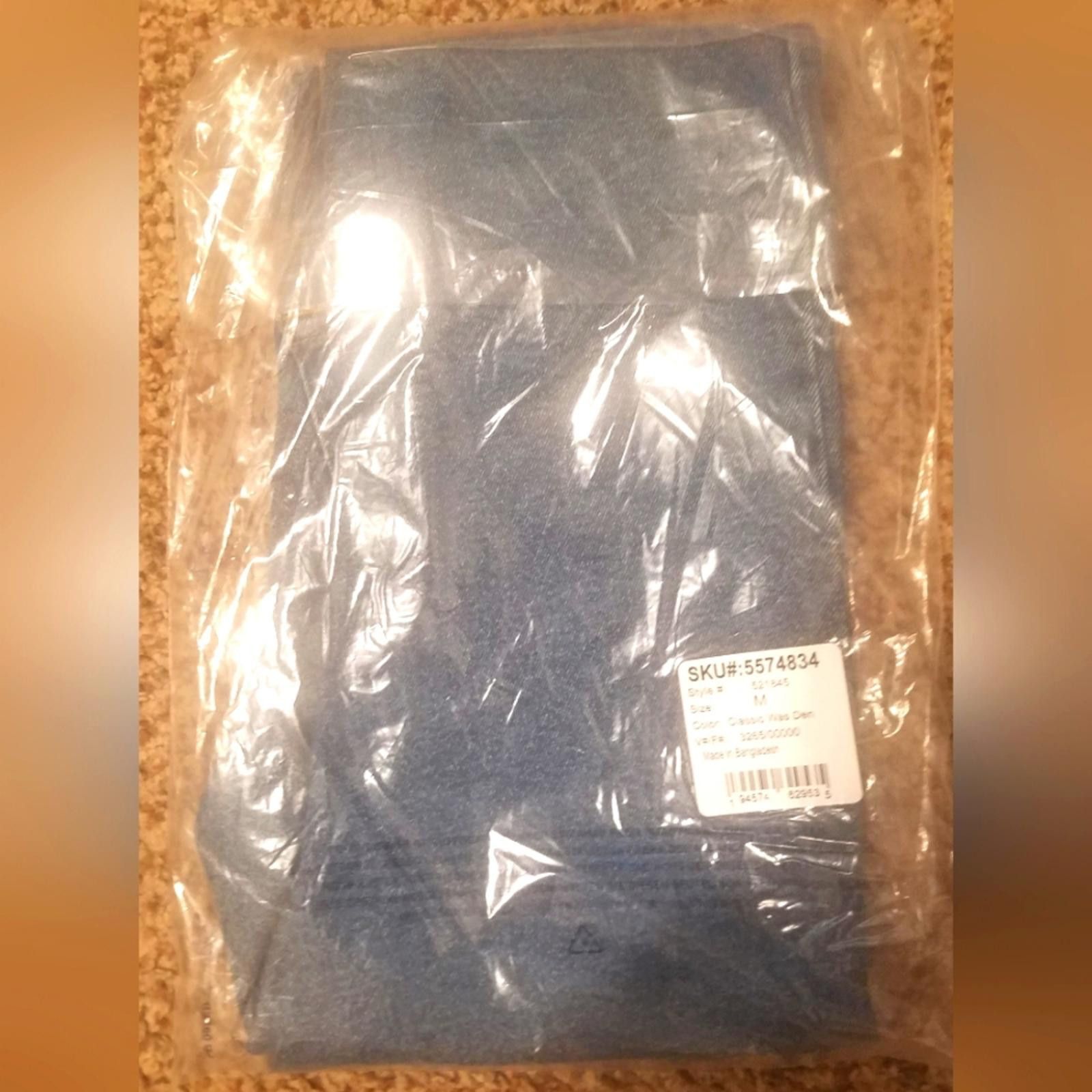 Lands' End NWT Lands End Classic Wash Denim Jeans Size Medium Size US 26 / EU 42 - 1 Thumbnail