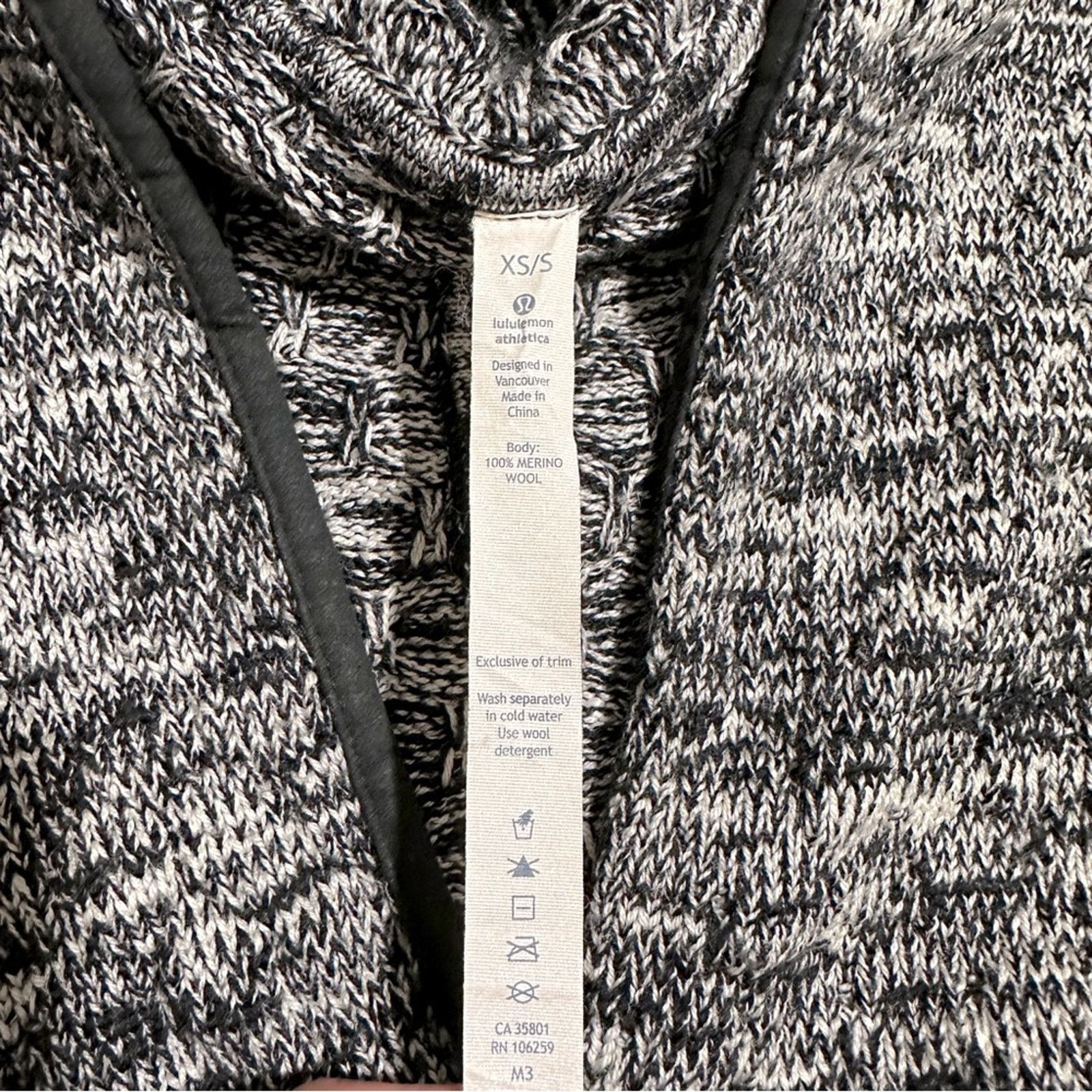 Lululemon Lululemon Cardi All Day Black / White Size S / US 4 / IT 40 - 12 Thumbnail
