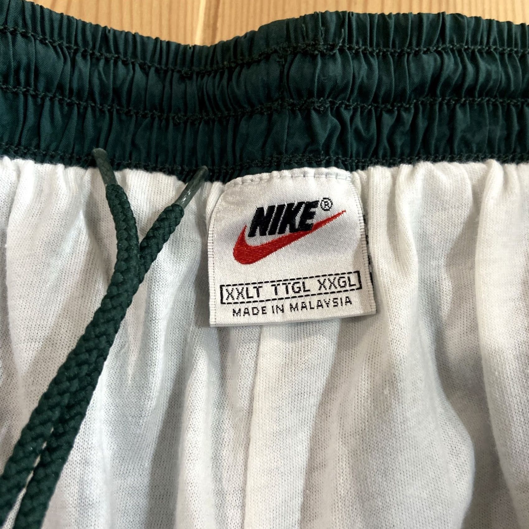 Nike VINTAGE Nike Track Pants Men 2XL Dark Green Nylon 90s Baggy Activewear Pants Mens Size US 39 - 3 Thumbnail
