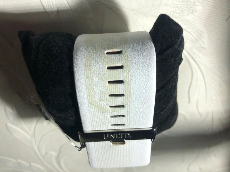 Marc Ecko Marc Ecko -white leather strap Men's Watch Size ONE SIZE - 5 Thumbnail