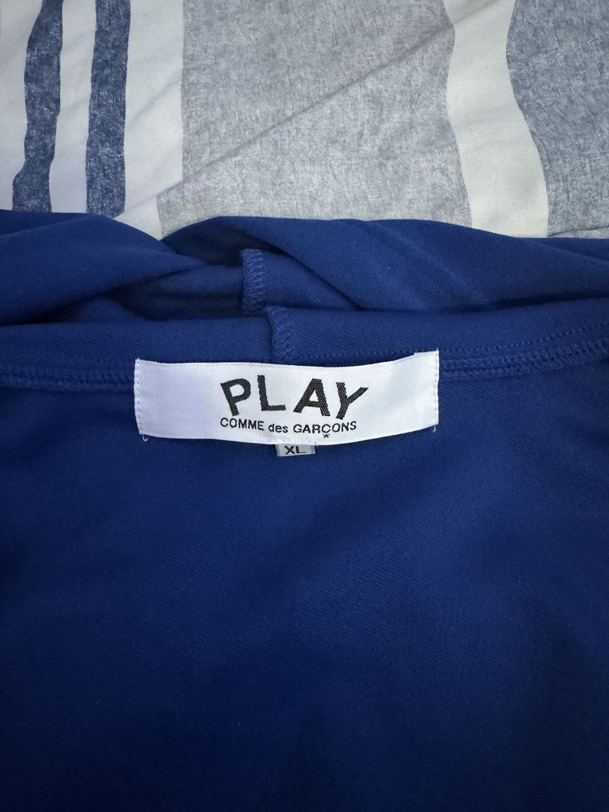 Comme des Garcons PLAY CDG Play Heart Hoodie Size US XL / EU 56 / 4 - 3 Thumbnail
