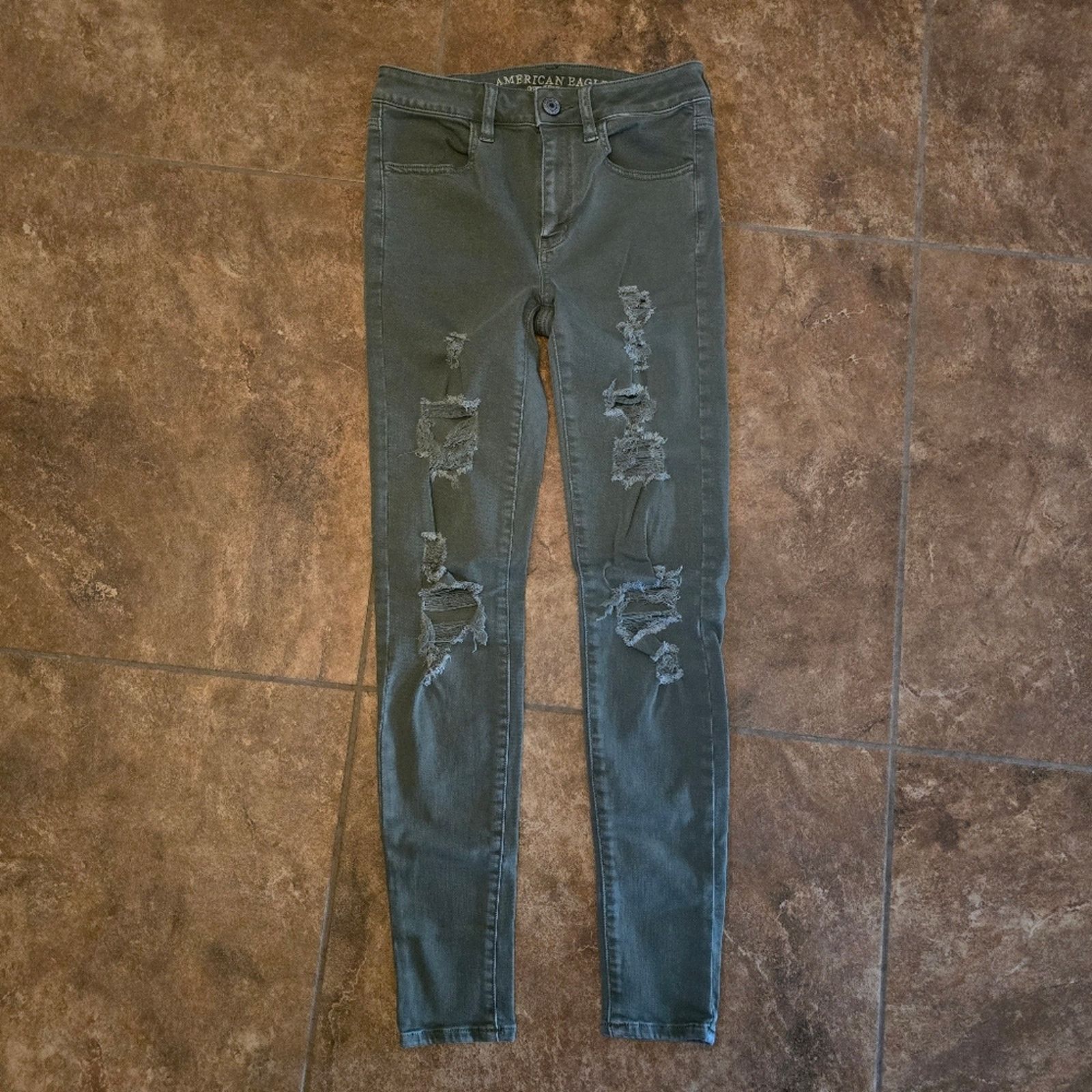 American Eagle Outfitters Olive Distressed AEO Skinny Jean Size 27" / US 4 / IT 40 - 1 Thumbnail