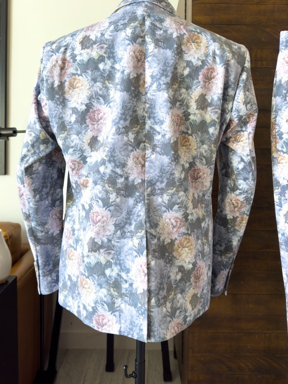 Boohoo boohooMAN Floral Print Skinny Fit Suit - 40R Size 40R - 3 Thumbnail