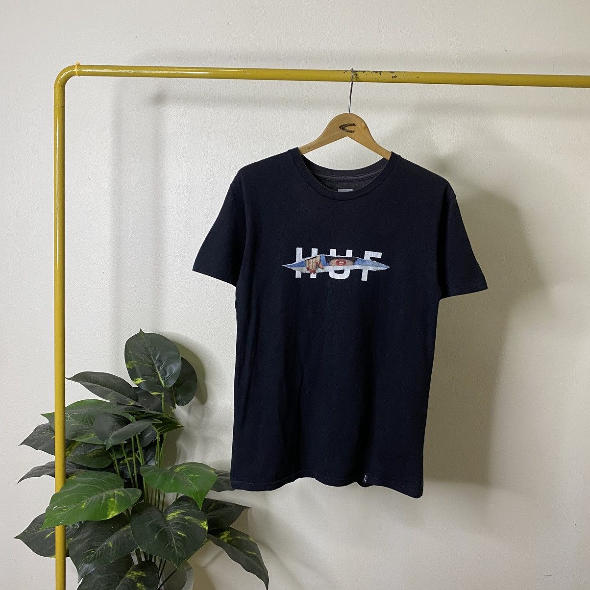 Huf Huf Skateboard Nice Graphic Skater T Shirt Size US S / EU 44-46 / 1 - 1 Thumbnail