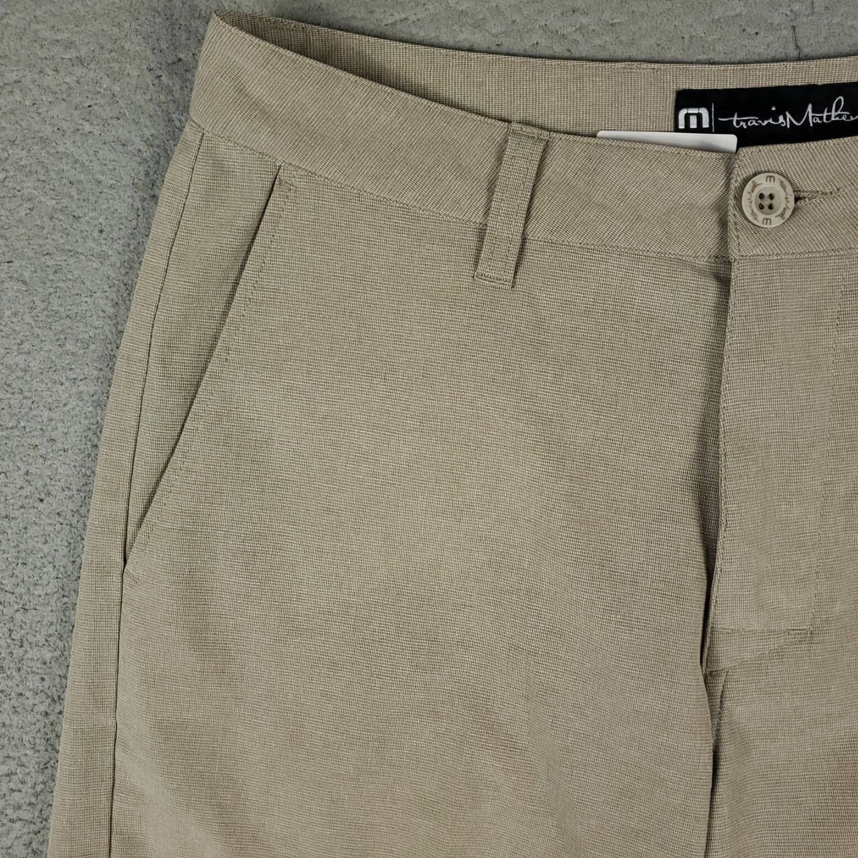 TravisMathew Travis Mathew Shorts Mens 30 Beige Chino Flat Front Modern Casual Golf Size US 30 / EU 46 - 2 Thumbnail