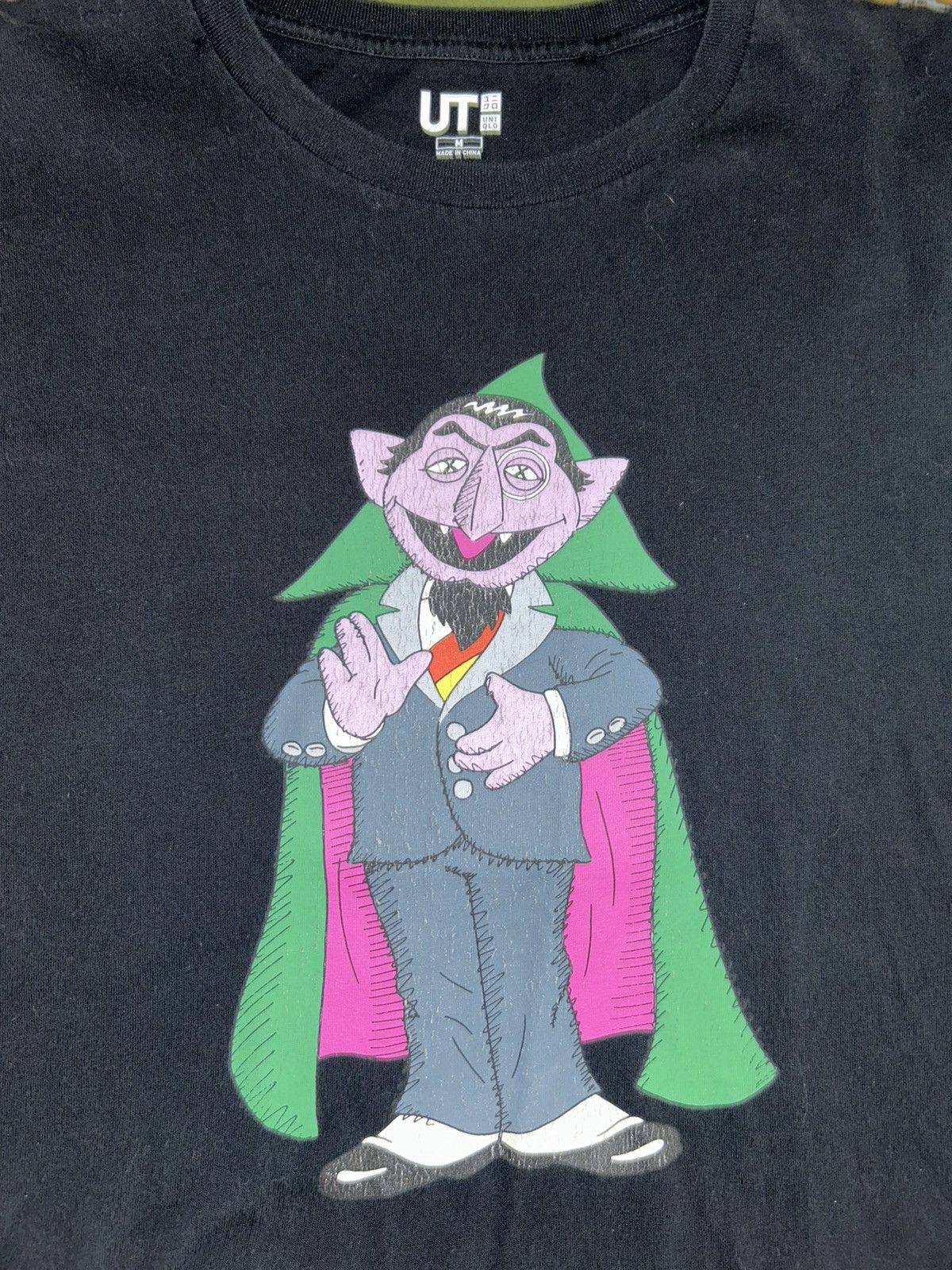 Kaws × Uniqlo Kaws Uniqlo Sesame Street Count Dracula shirt Size US M / EU 48-50 / 2 - 3 Thumbnail