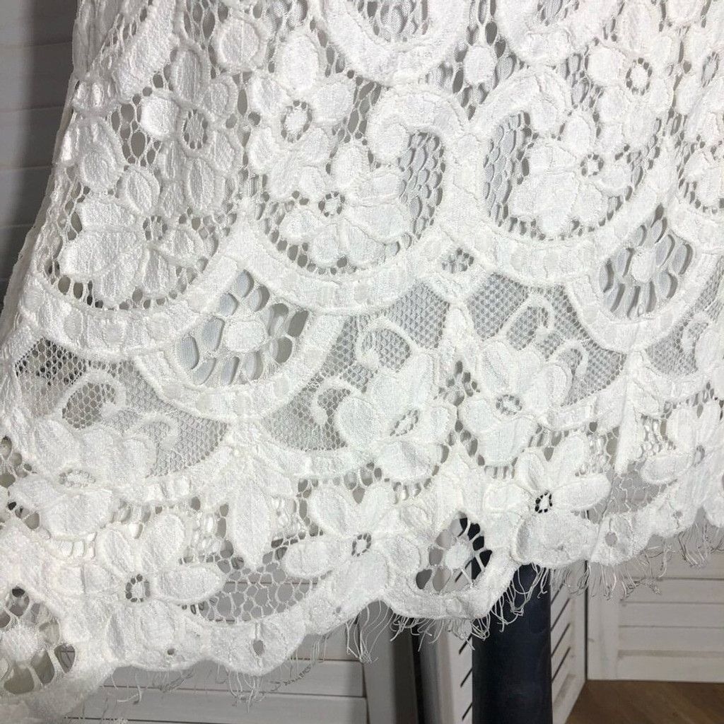 Vintage Y2K-Style Dress Fluttered Sleeves Sheer Lace Floral White M Size L / US 10 / IT 46 - 11 Thumbnail