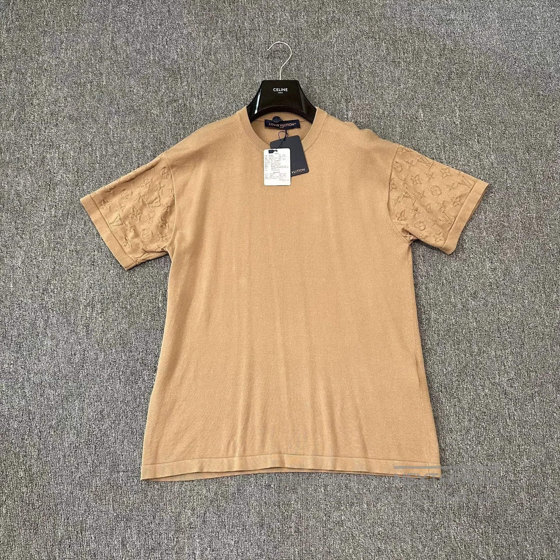 Louis Vuitton louis vuitton brown logo short sleeve t-shirt. Size US S / EU 44-46 / 1 - 1 Thumbnail