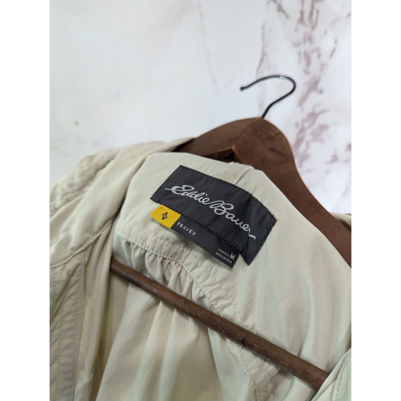 Eddie Bauer Eddie Bauer Jacket Womens Medium Travex Hood Windbreaker Size M / US 6-8 / IT 42-44 - 3 Thumbnail