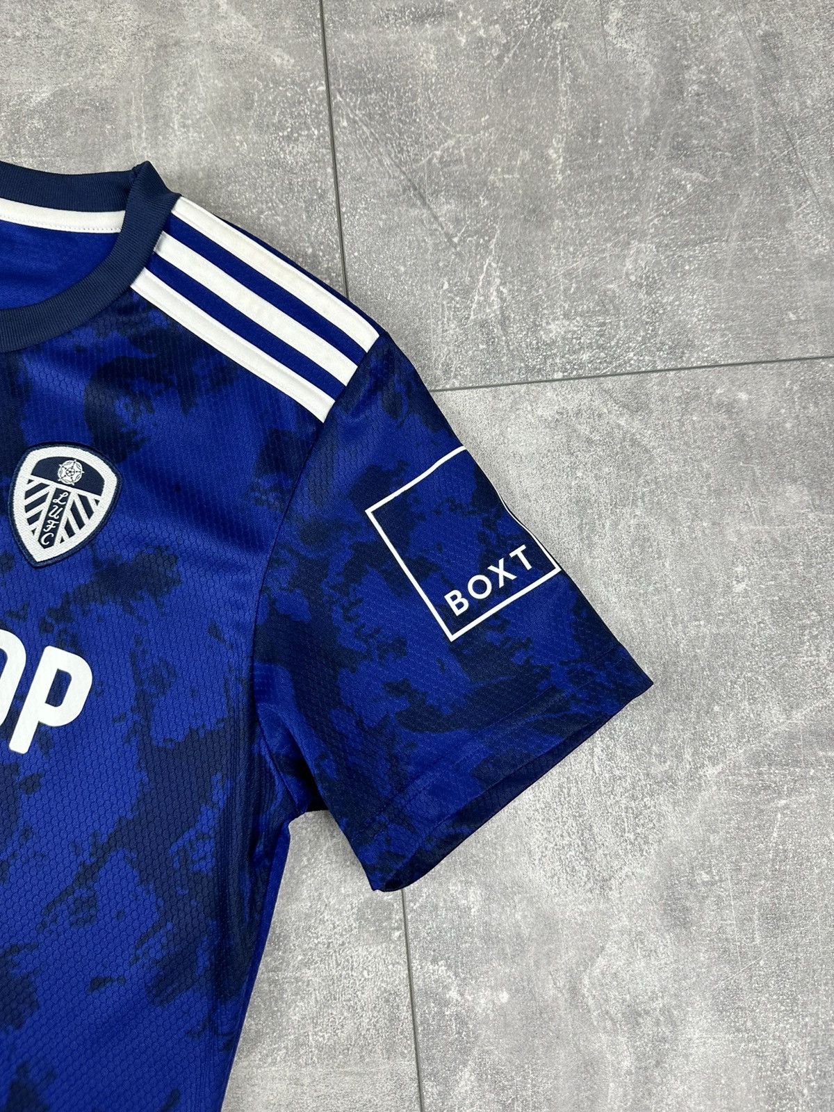 Adidas Adidas Leeds United Bamford #9 Soccer Jersey Size M / US 6-8 / IT 42-44 - 4 Thumbnail
