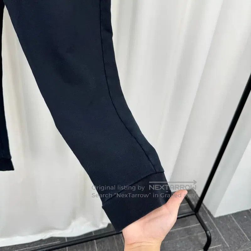 Prada Prada Men's Black Casual Pants in XL Size. Size US 44 / EU 60 - 2 Thumbnail