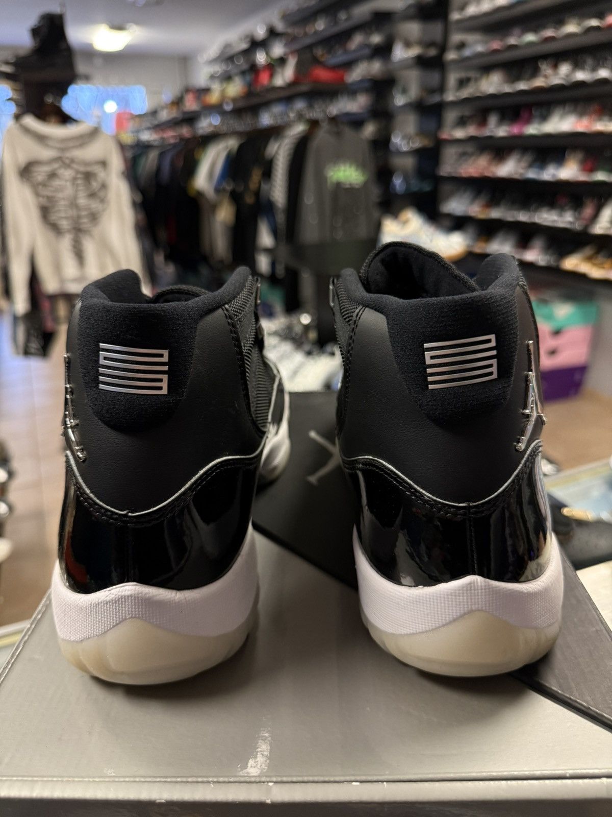 Jordan Brand × Nike Jordan 11 Jubilee Size 9.5 Clean Condition W/ BOX Size US 9.5 / EU 42-43 - 8 Thumbnail