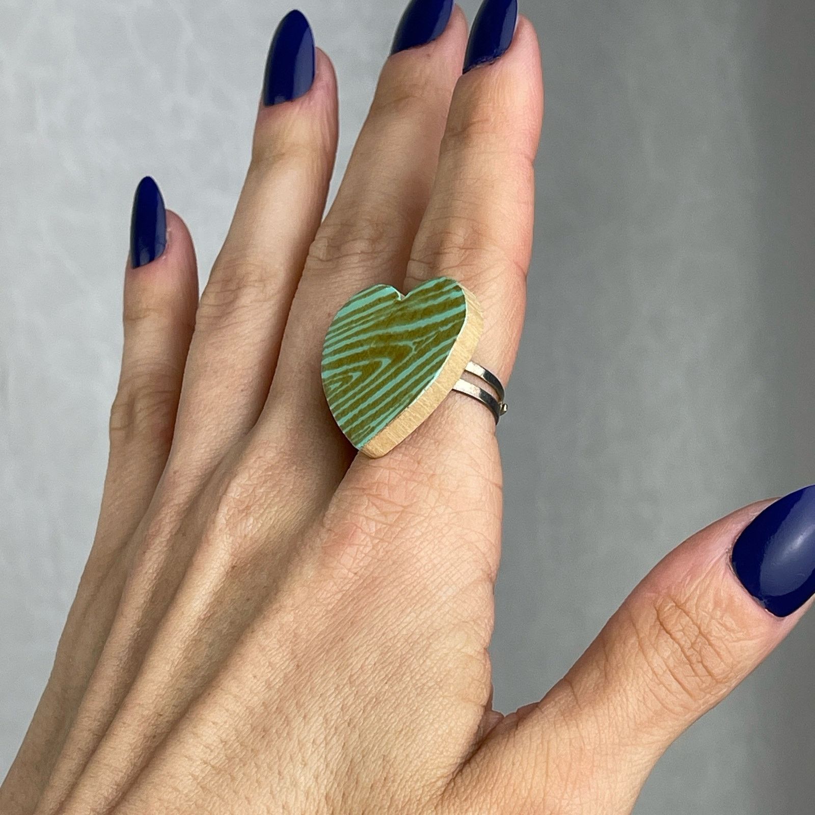 Handmade Steppie Co. Wooden Heart Adjustable Ring Mint Green Striped Size ONE SIZE - 11 Thumbnail