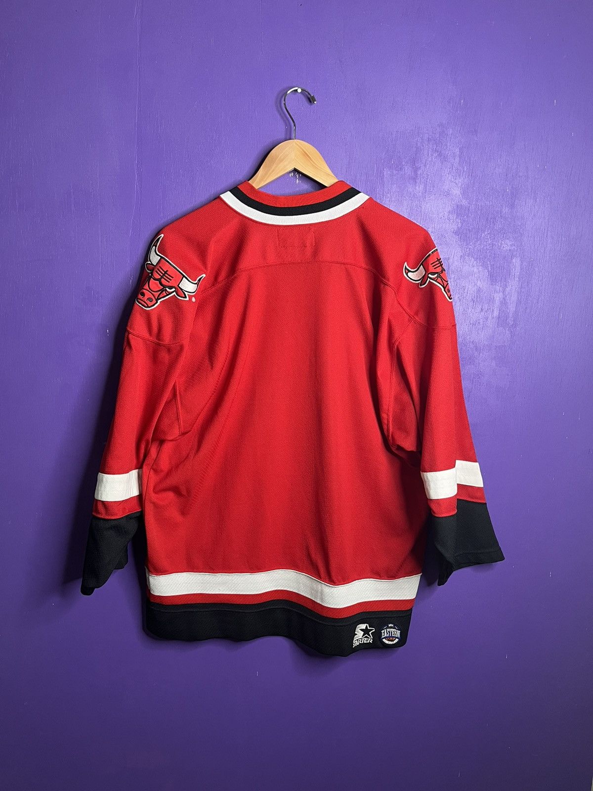 NBA × Starter × Vintage Vintage 90s Starter Chicago bulls hockey jersey Size US M / EU 48-50 / 2 - 2 Thumbnail