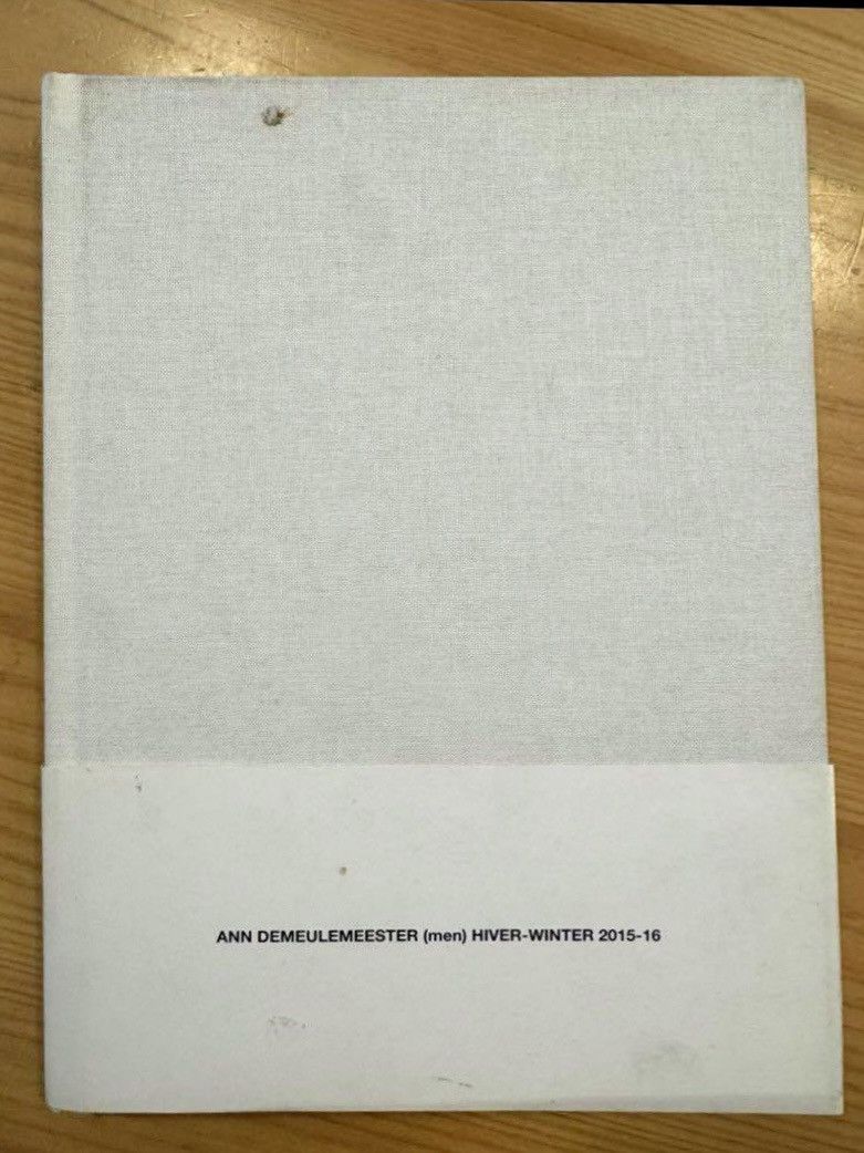 Ann Demeulemeester ANN DEMEULEMEESTER (men) HIVER-WINTER 2015-16 Hardcover Size ONE SIZE - 1 Preview