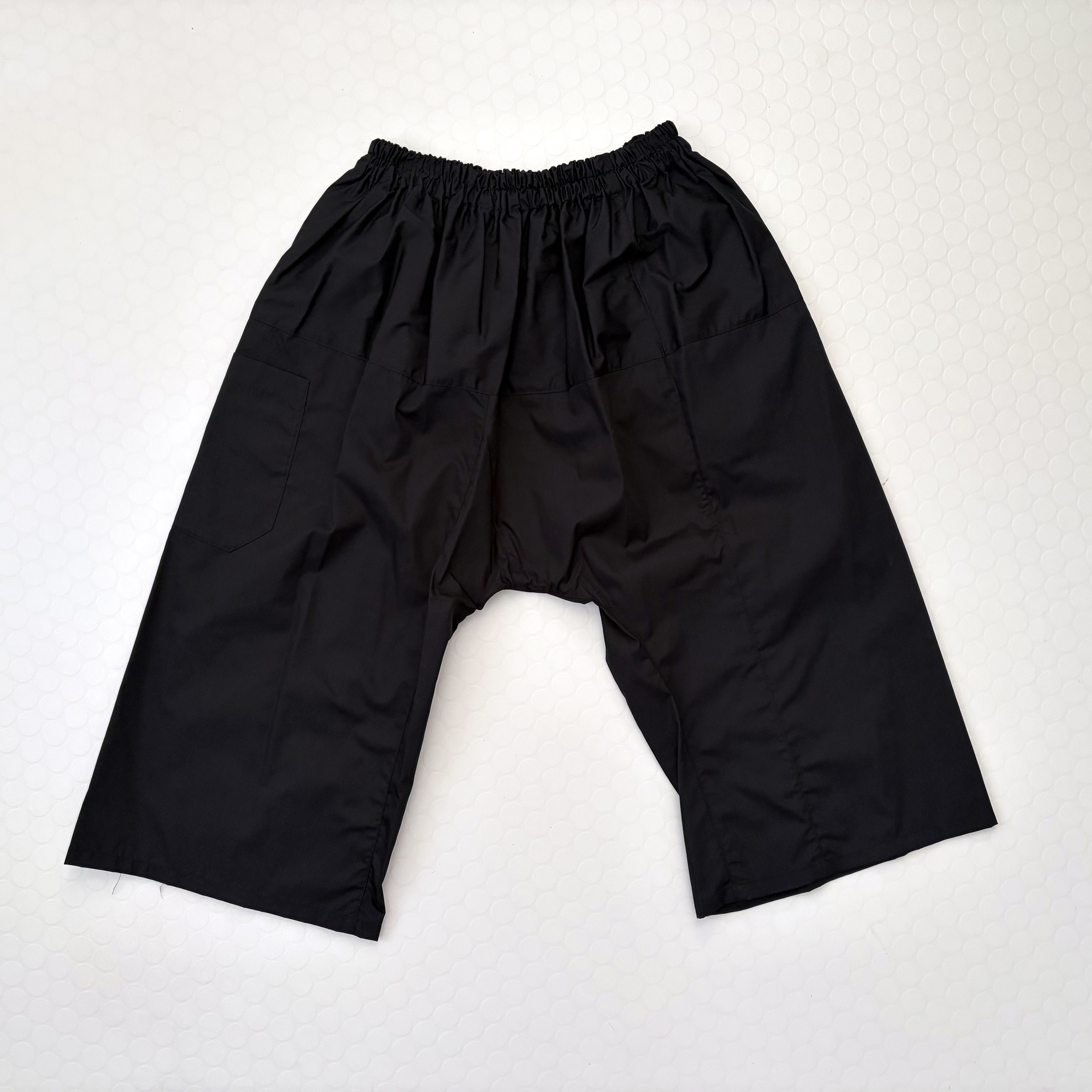 パンツ raf simons 18ss short pants with elastic Raf Simons Deadstock SS18 'Short pants with elastic' | Grailed