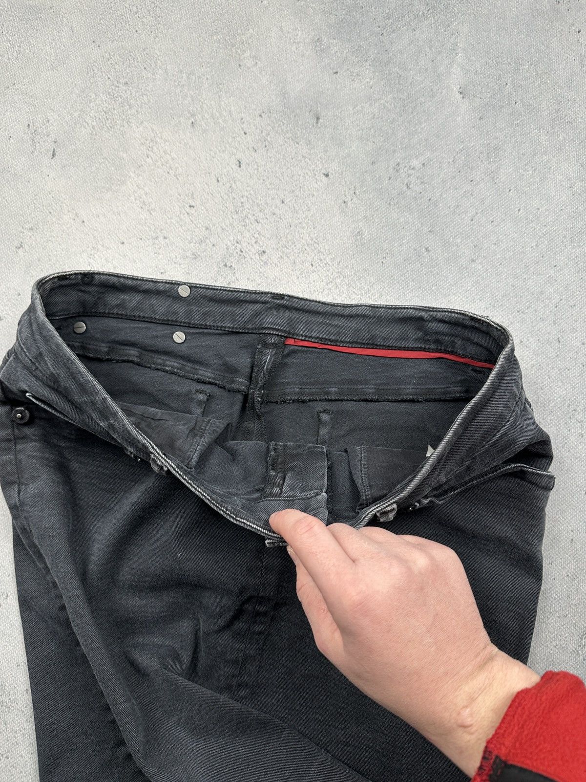 Prada Prada Vintage Grey Denim Pencil Skirt Lux Leather Logo Patch Size 30" / US 8 / IT 44 - 9 Thumbnail