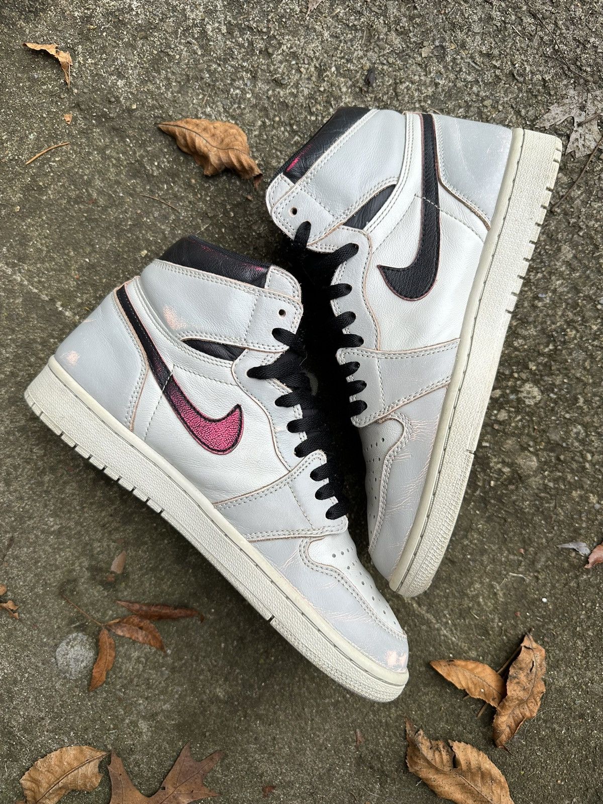 Jordan Brand × Nike Air Jordan 1 Retro High OG Defiant SB NYC to Paris size 8.5 Size US 8.5 / EU 41-42 - 2 Thumbnail