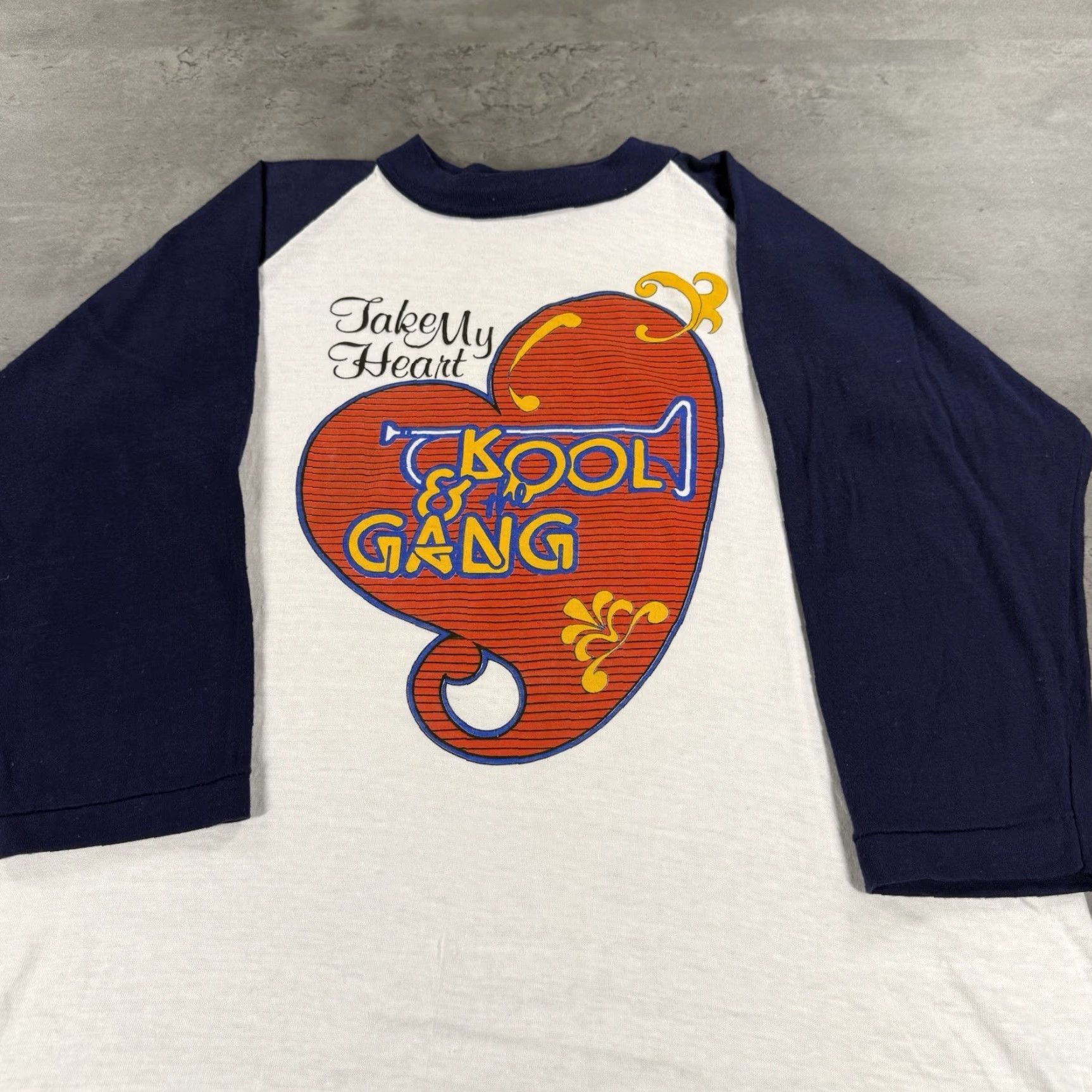 Vintage VINTAGE Kool & The Gang Shirt L Men White 80s Band Raglan 3/4 Sleeve Single Stitch Cotton Polyester Logo Size US L / EU 52-54 / 3 - 2 Thumbnail